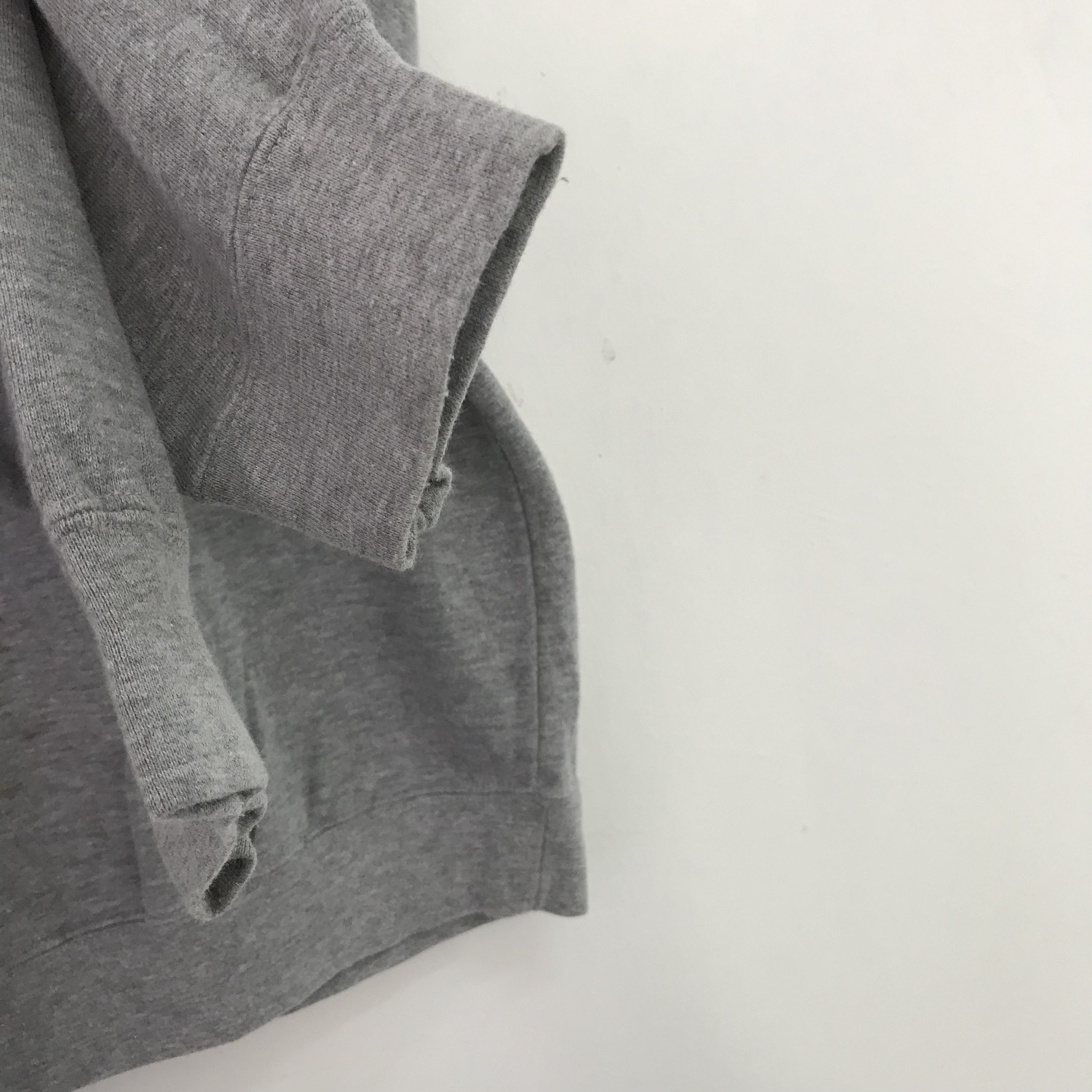 Vintage Vintage University Of Lynchburg Gray Sweatshirt Large - 374 Size US L / EU 52-54 / 3 - 6 Thumbnail