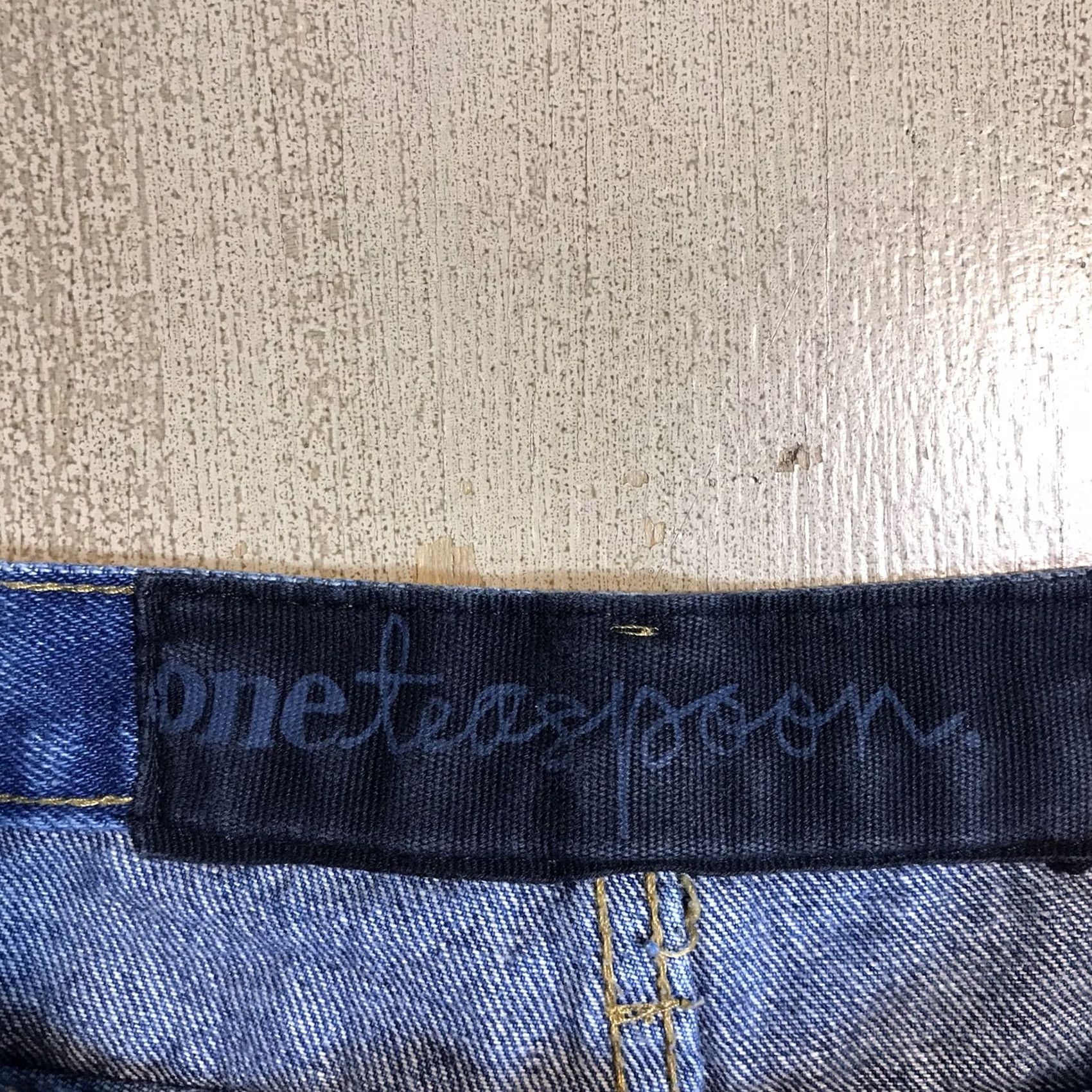 Vintage ONE x OneTeaspoon Jeans Shorts High Waisted Cut Off Raw Hem Womens 25 Blue Denim 5-Pocket Distressed Frayed Hem Casual Vintage? No Size 42" / US 20 - 4 Thumbnail