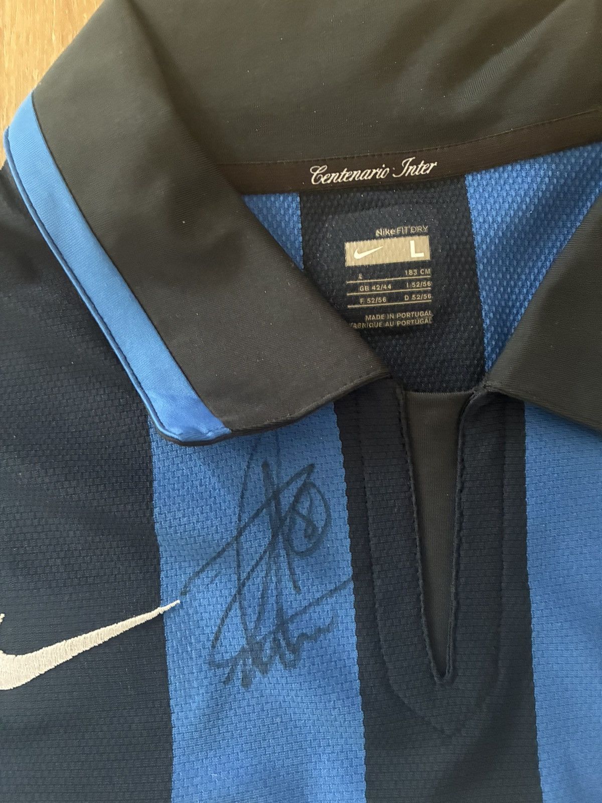 Nike Nike Internazionale Shirt signed by Zlatan Ibrahimovic Size US L / EU 52-54 / 3 - 2 Thumbnail