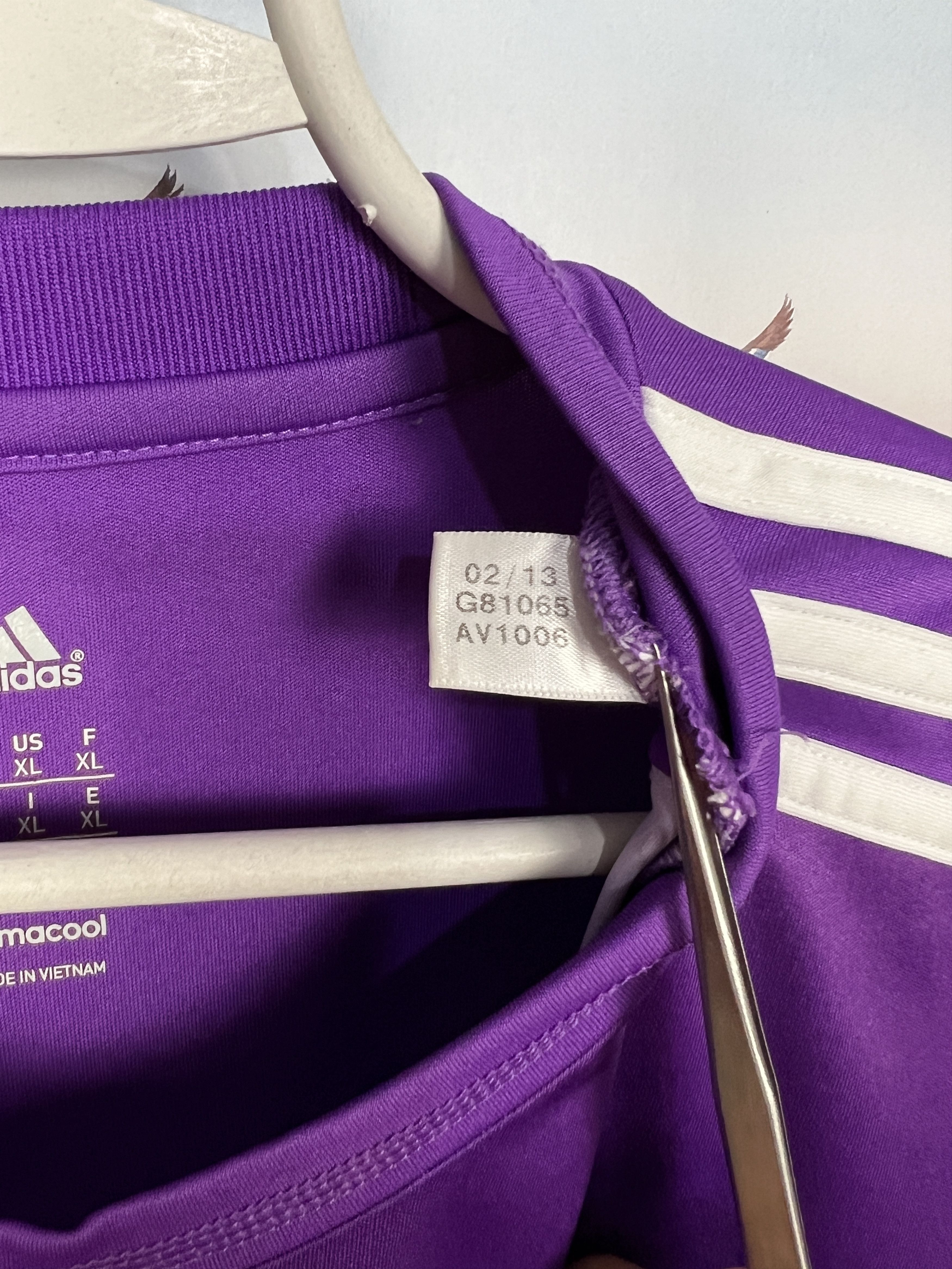 Adidas Real Madrid Goalkeeper football shirt 2013 Soccer Adidas Size US XL / EU 56 / 4 - 8 Thumbnail