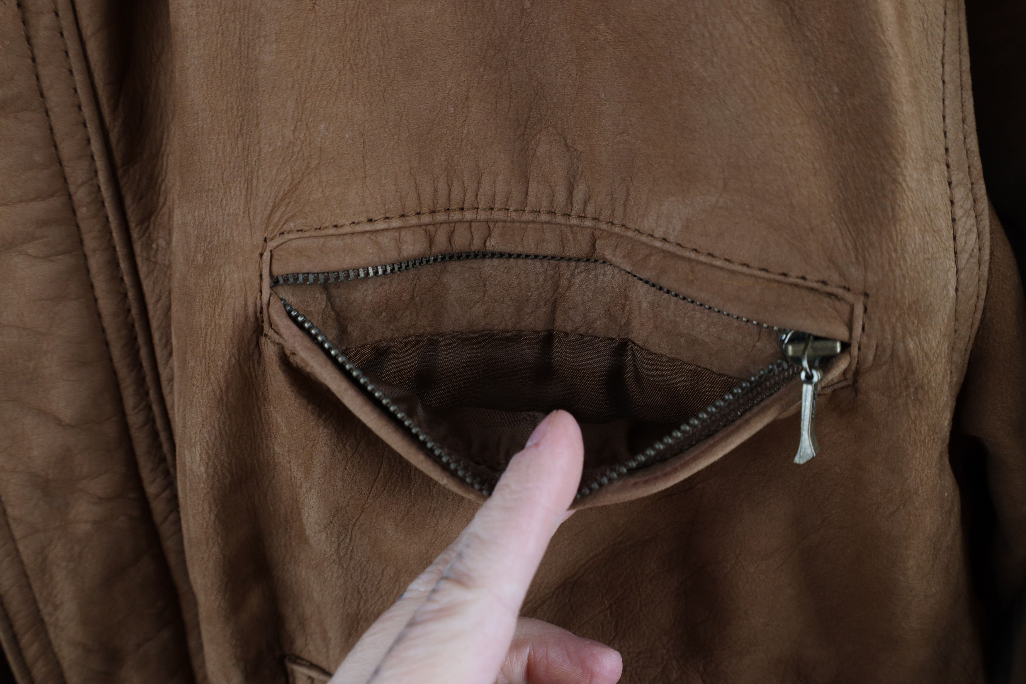 Vintage Vintage 90s Streetwear Button Suede Leather Bomber Jacket Size US XL / EU 56 / 4 - 4 Thumbnail