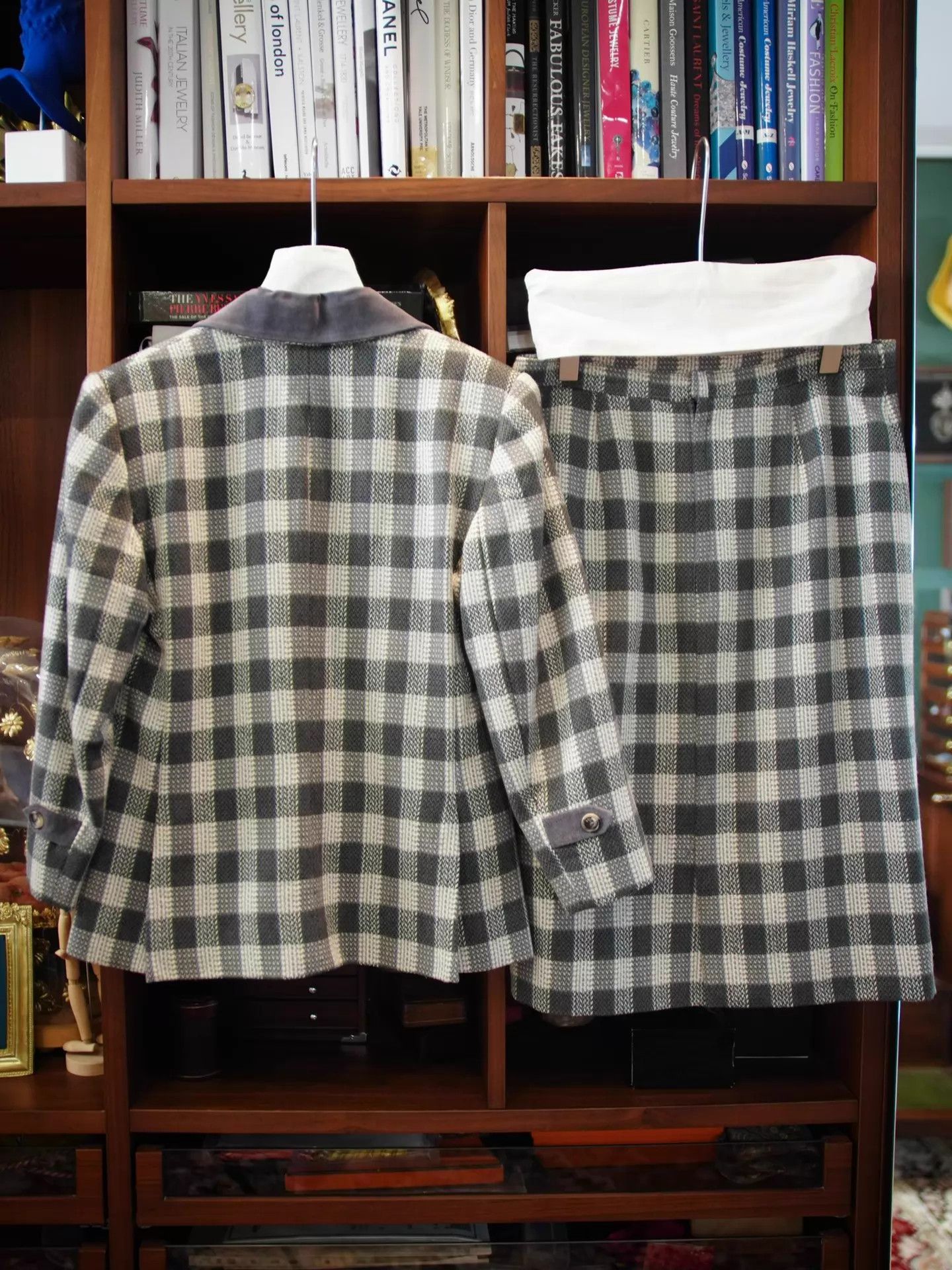 Celine Celine Vtg Thick Wool Tweed Check Suit Skirt Set Size S / US 4 / IT 40 - 3 Thumbnail