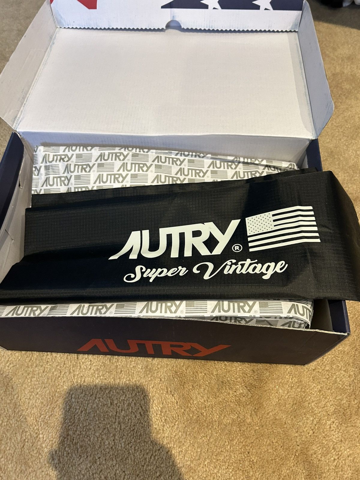 AUTRY Autry Men's Medalist Low Leather Trainer in White & Yellow Size US 10 / EU 43 - 4 Thumbnail