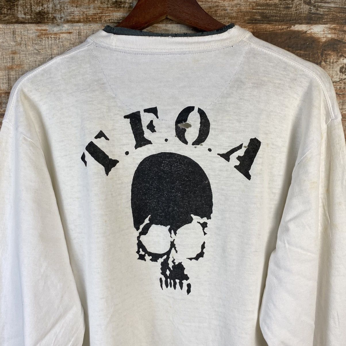 Oshkosh DL Osh Kosh White ripped Skulls Sweatshirt #C860 Size US M / EU 48-50 / 2 - 15 Thumbnail
