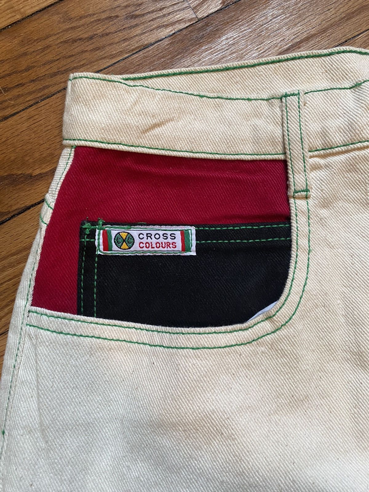 Cross Colours × JNCO × Vintage Deadstock Vintage 90s Cross Colours Shorts Size US 36 / EU 52 - 4 Thumbnail
