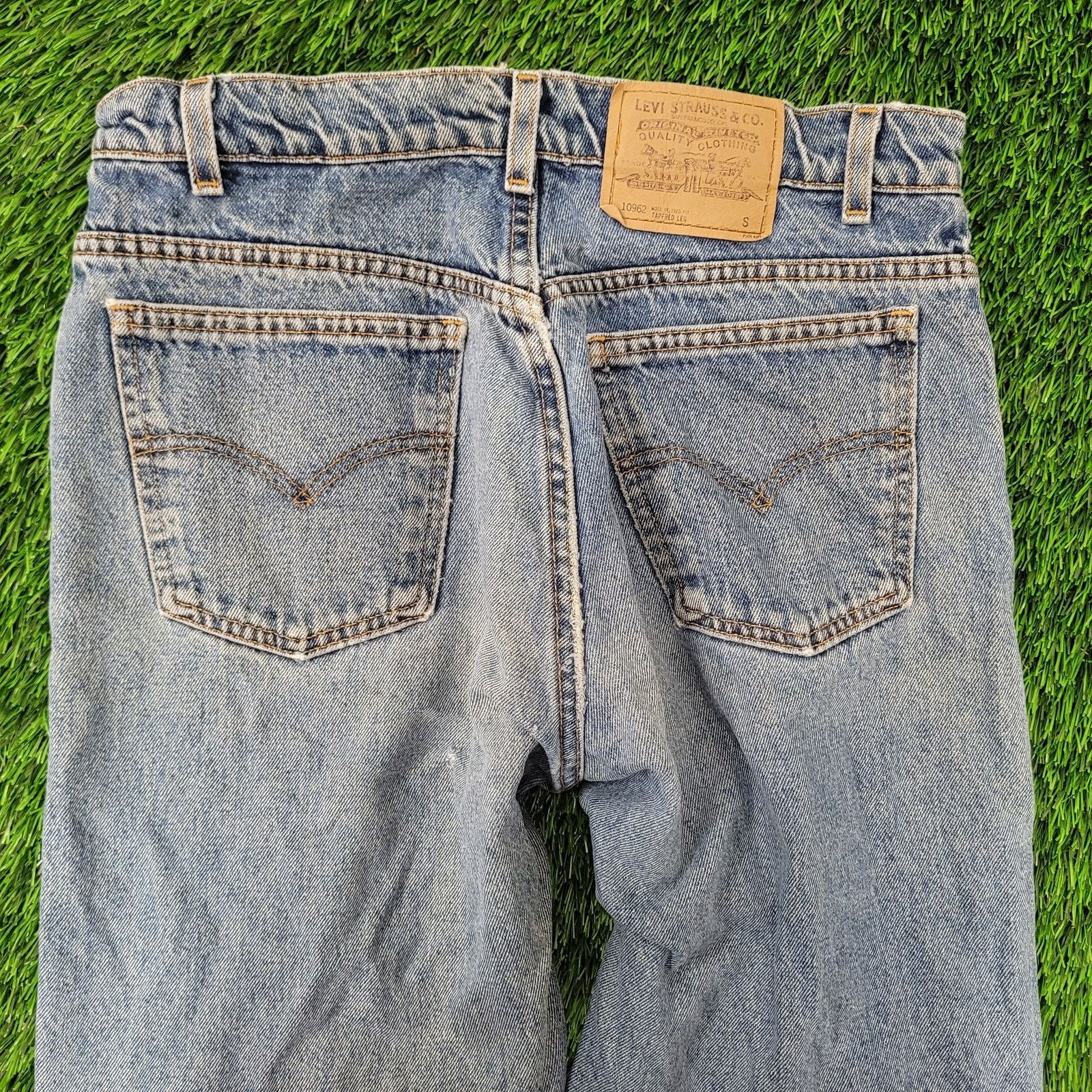 Levi's Vintage LEVIS 962 Tapered Baggy Jeans Womens 10 30x29 USA Size 32" / US 10 / IT 46 - 15 Thumbnail