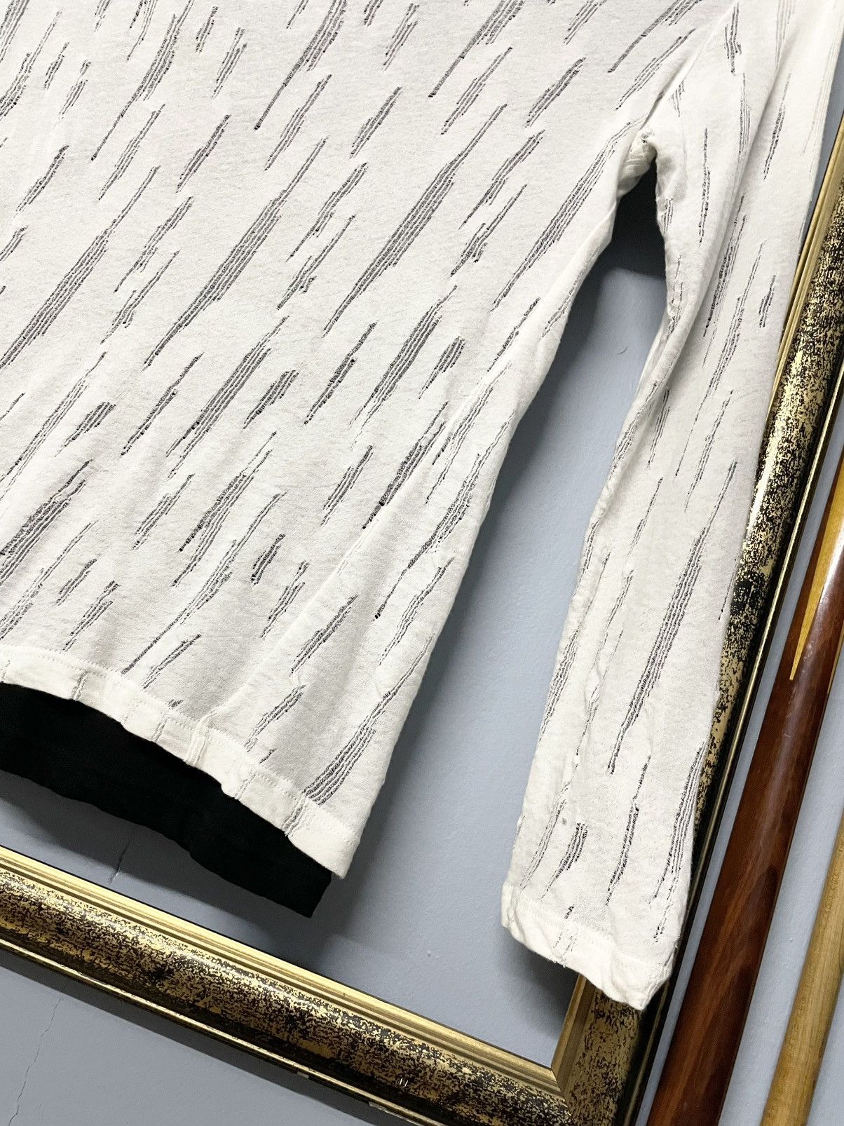 Yohji Yamamoto Vintage Yohji Yamamoto Distressed Pattern Thin Longsleeve Size US M / EU 48-50 / 2 - 11 Thumbnail
