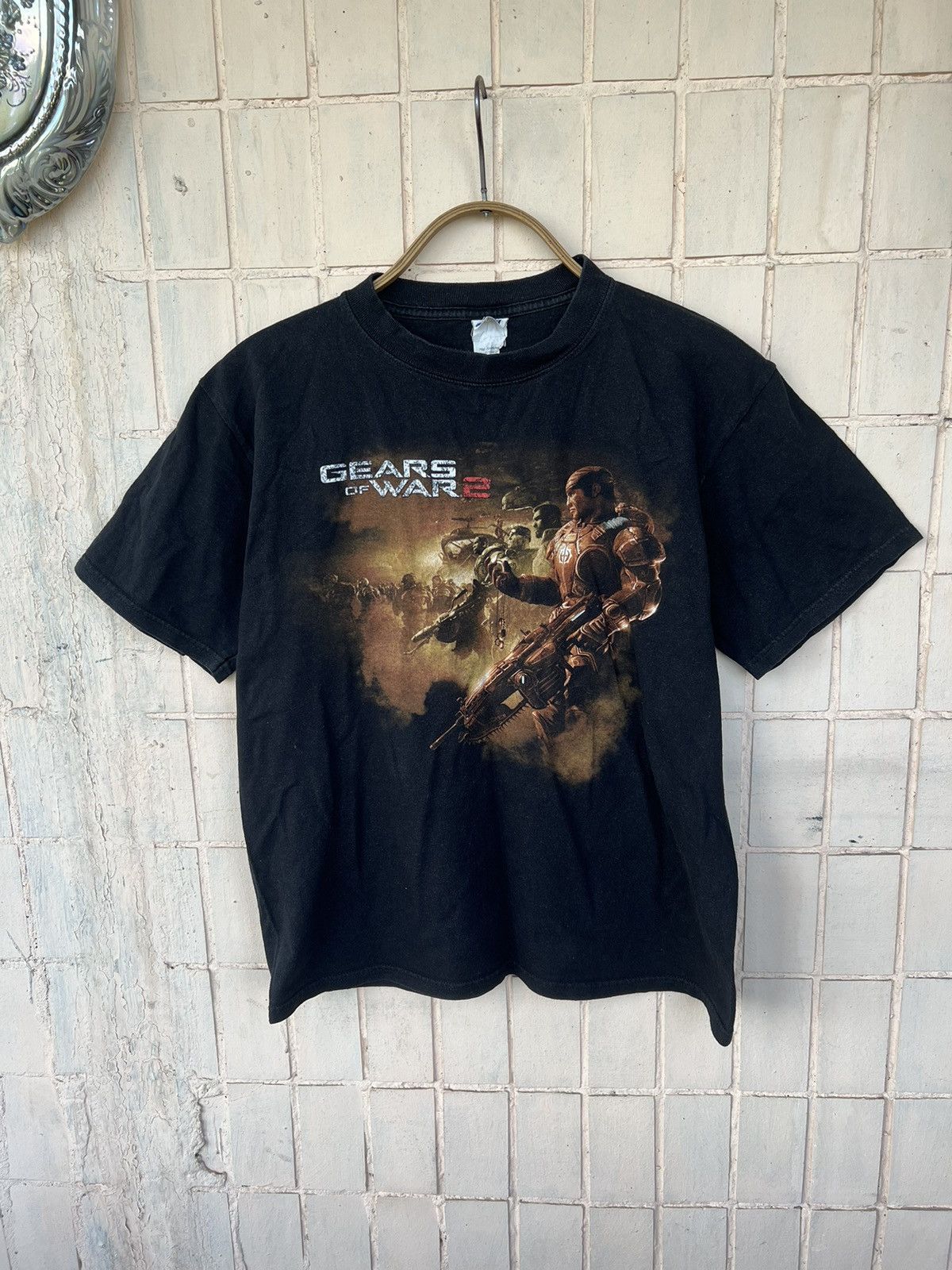 Vintage Vintage y2k 00s gears of war 2 gow shirt Size US S / EU 44-46 / 1 - 1 Thumbnail