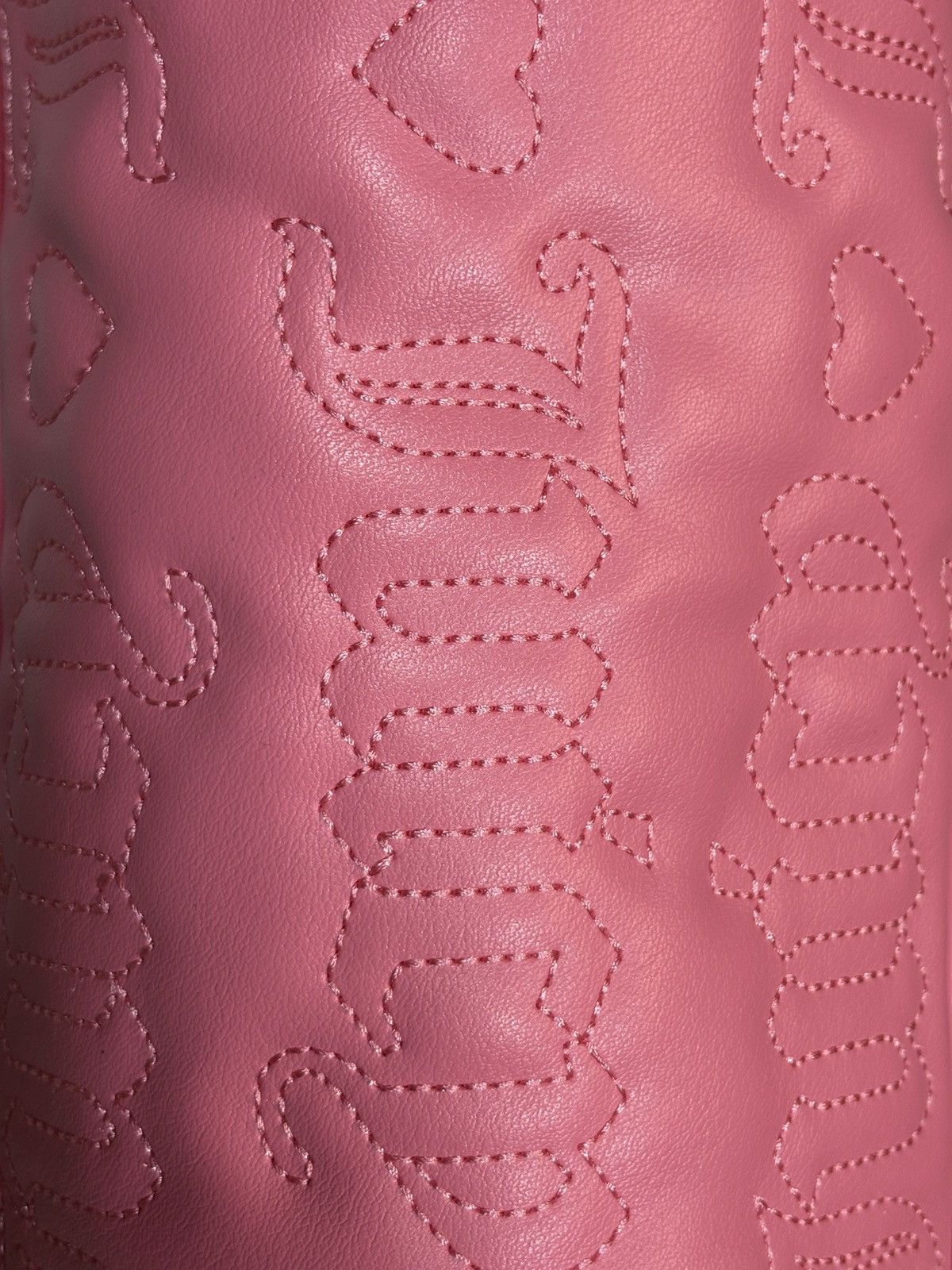 Juicy Couture Vintage Y2K Juicy Couture Hot Pink Puff Roll Crossbody Bag Size ONE SIZE - 6 Thumbnail
