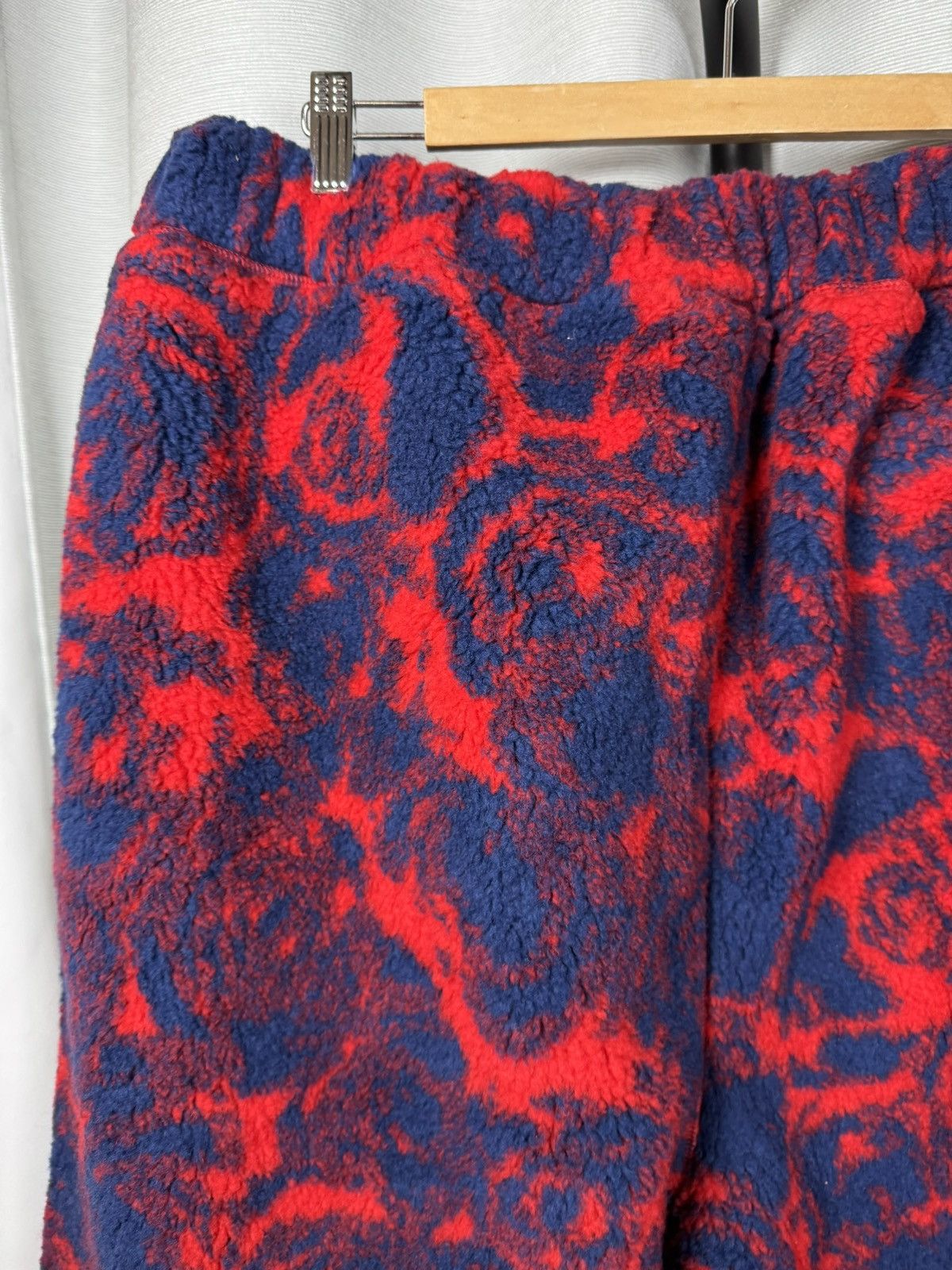 Burberry Burberry Rose Print Sherpa Fleece Joggers XXL BNWT Size US 38 / EU 54 - 12 Thumbnail