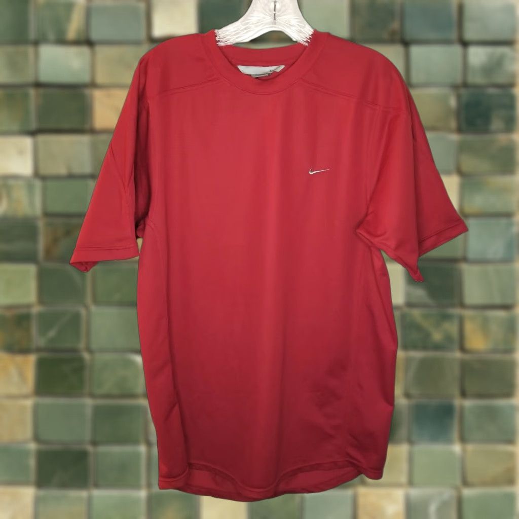 Nike Nike Shirt Men L Red Activewear Crew Neck Short Sleeve Size L Size US L / EU 52-54 / 3 - 1 Thumbnail