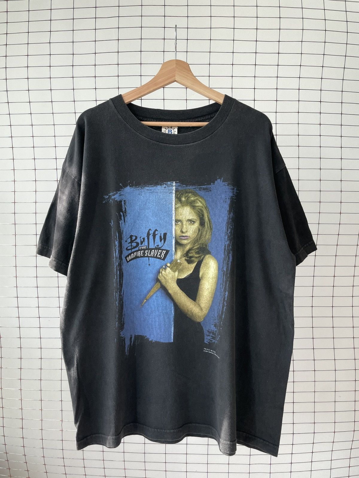 Vintage Vintage Buffy The Vampire Slayer T-Shirt Size US XL / EU 56 / 4 - 1 Thumbnail