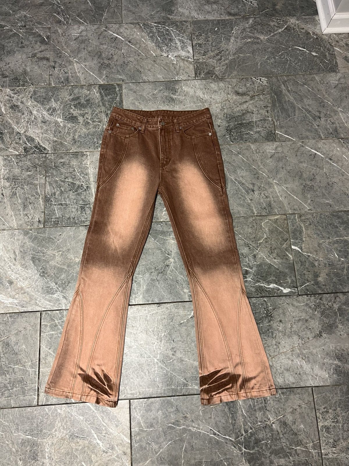 Ambivalent Streetwear Jeans