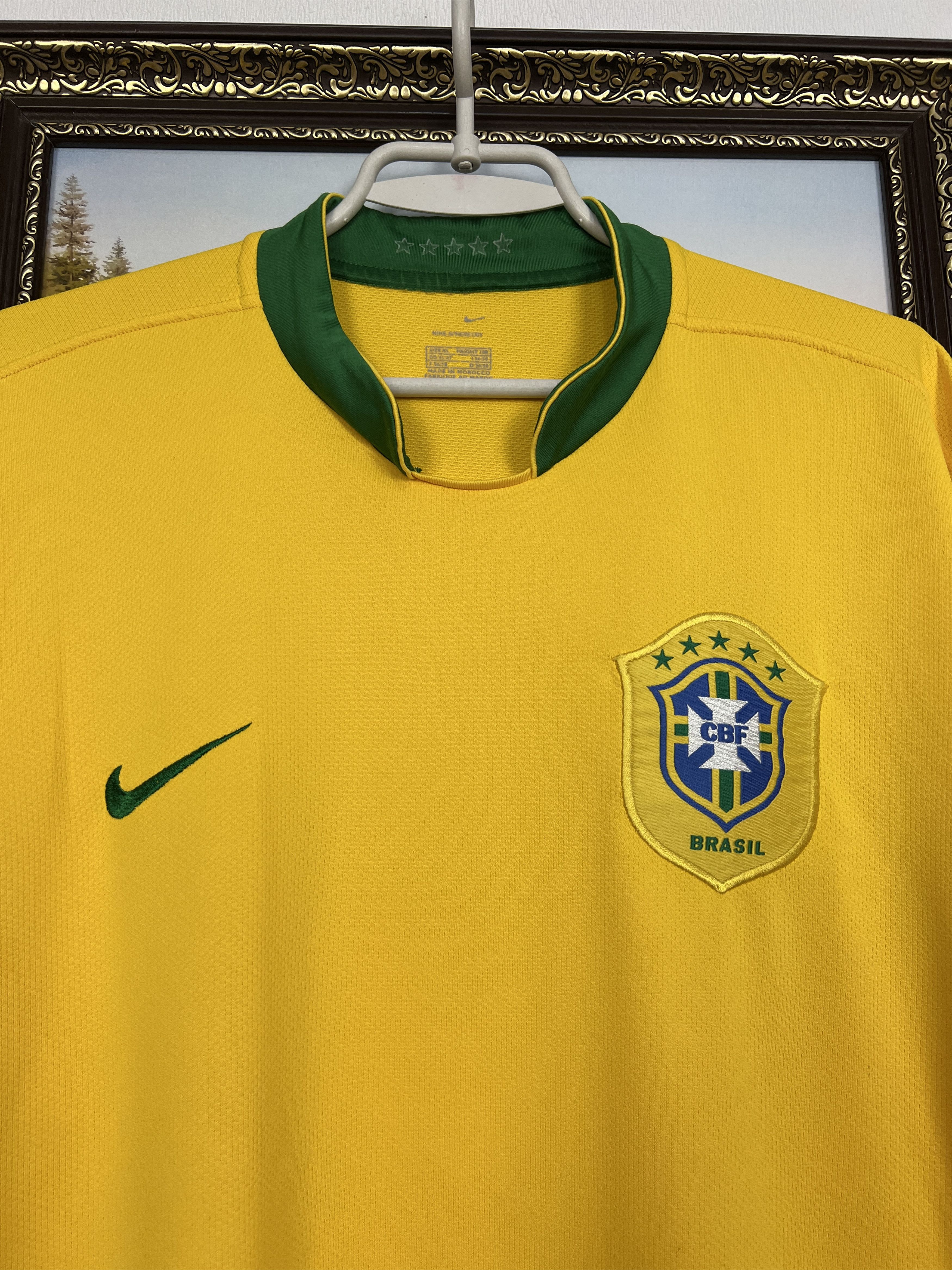Nike Brazil Home football shirt 2006 Soccer Nike Jersey Trikot Size US XL / EU 56 / 4 - 3 Thumbnail