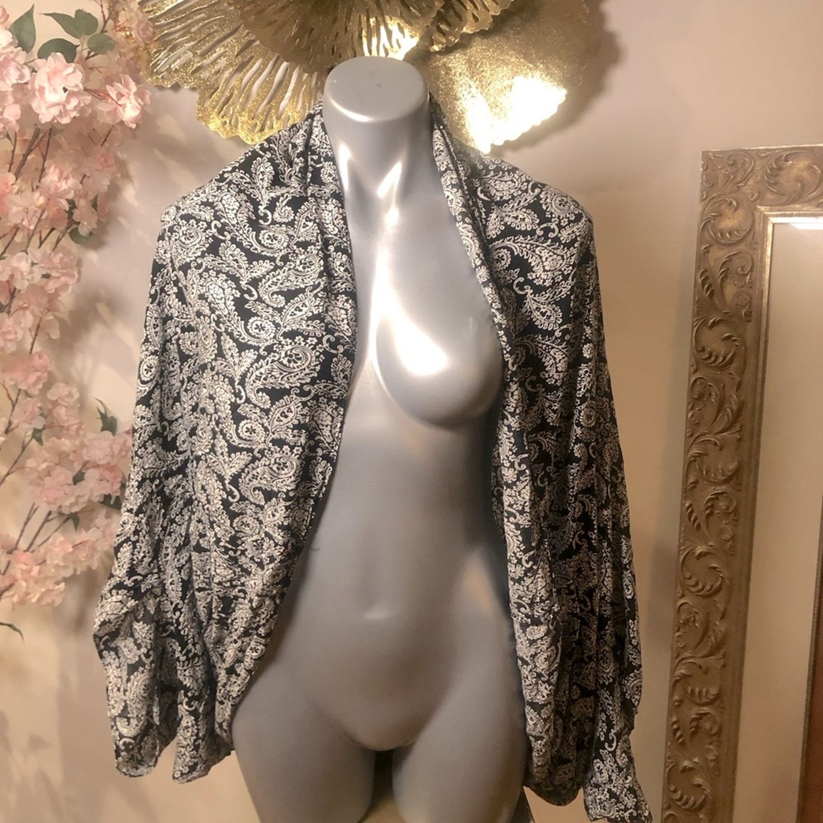 NBDN Nobrandedon Kimono style cardigan One Size Size ONE SIZE - 1 Thumbnail