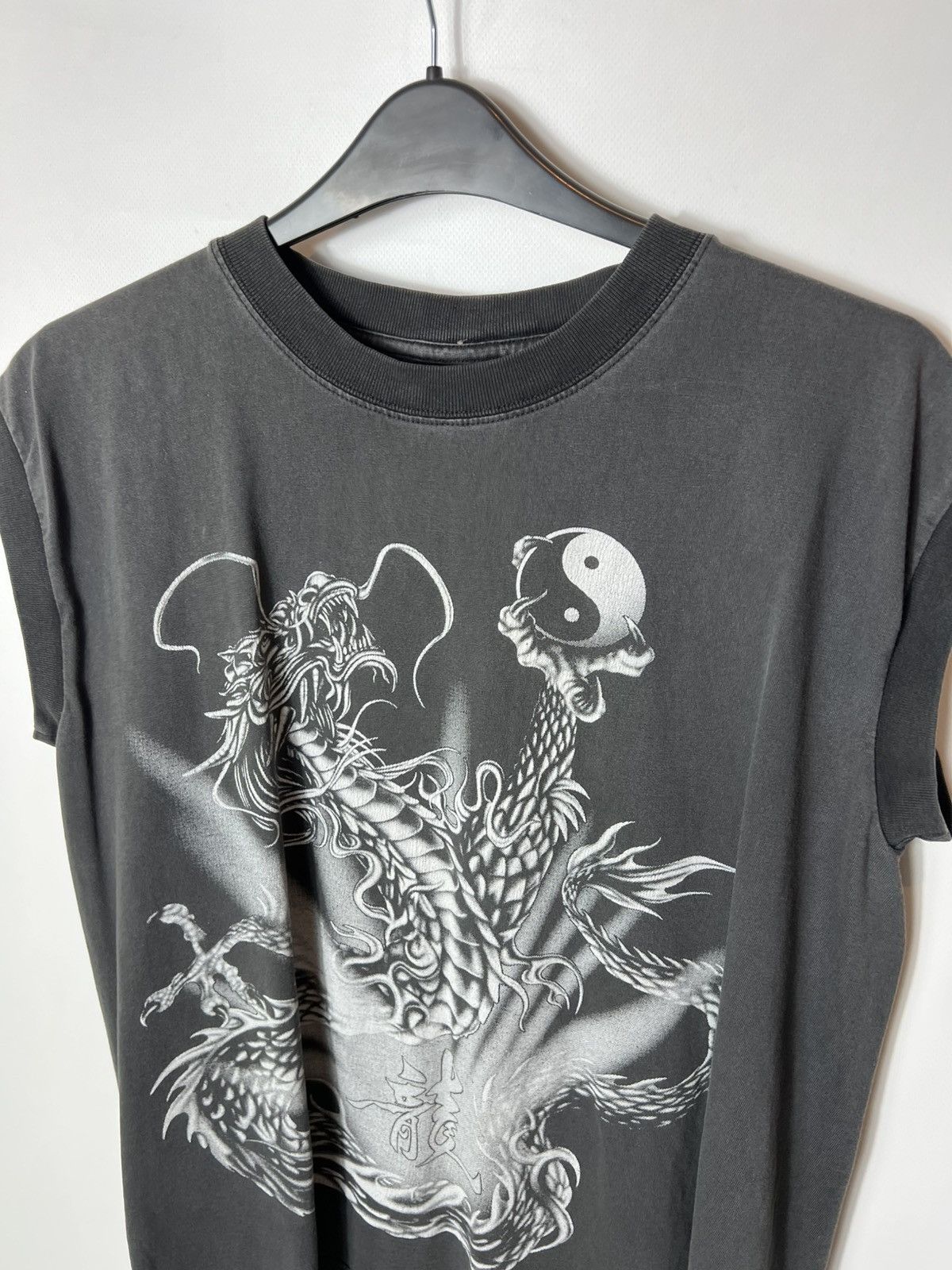 Japanese Brand Vintage streetwear y2k Japanese Style Dragon Overprint tee Size US M / EU 48-50 / 2 - 2 Thumbnail