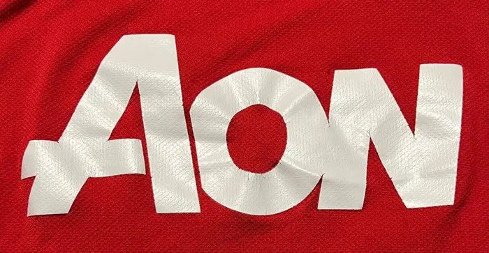 Nike Nike Manchester United 2011 2012 Young #18 Home Shirt Jersey Size US M / EU 48-50 / 2 - 9 Thumbnail