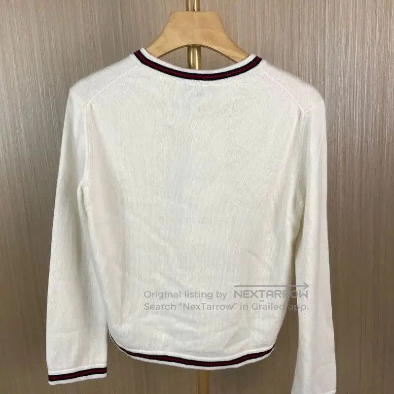 Chanel Chanel White Cashmere Knit Sweater with 5 Print . Size M / US 6-8 / IT 42-44 - 2 Thumbnail