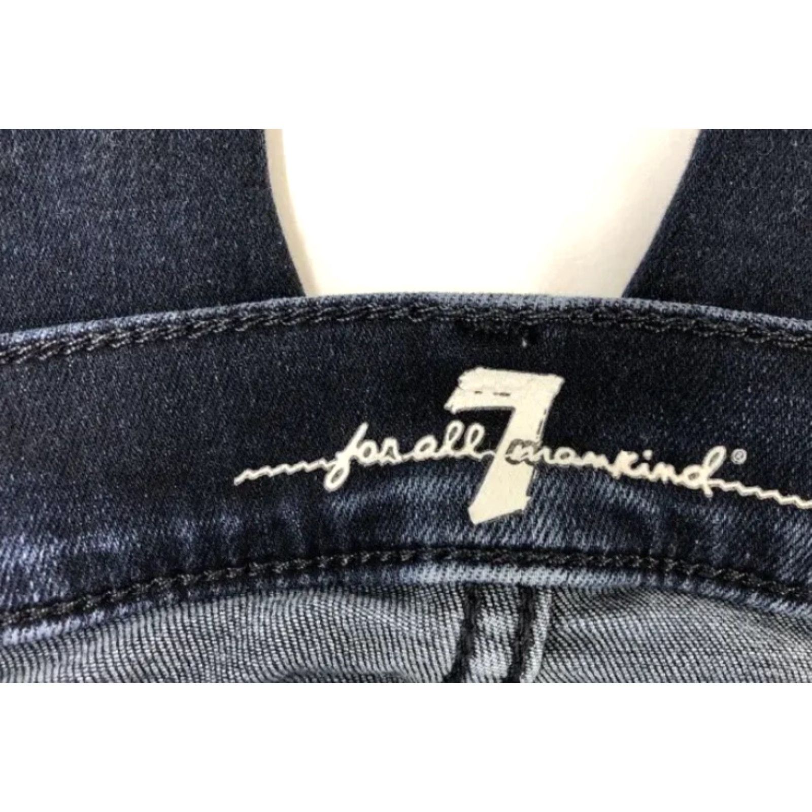 7 For All Mankind 7 For All Mankind Jeans Woman’s Guenevere Skinny Dark Blue Denim 7 For All Mankind Guenevere Size 25 Womens Jeans Blue Size 42" / US 20 - 5 Thumbnail