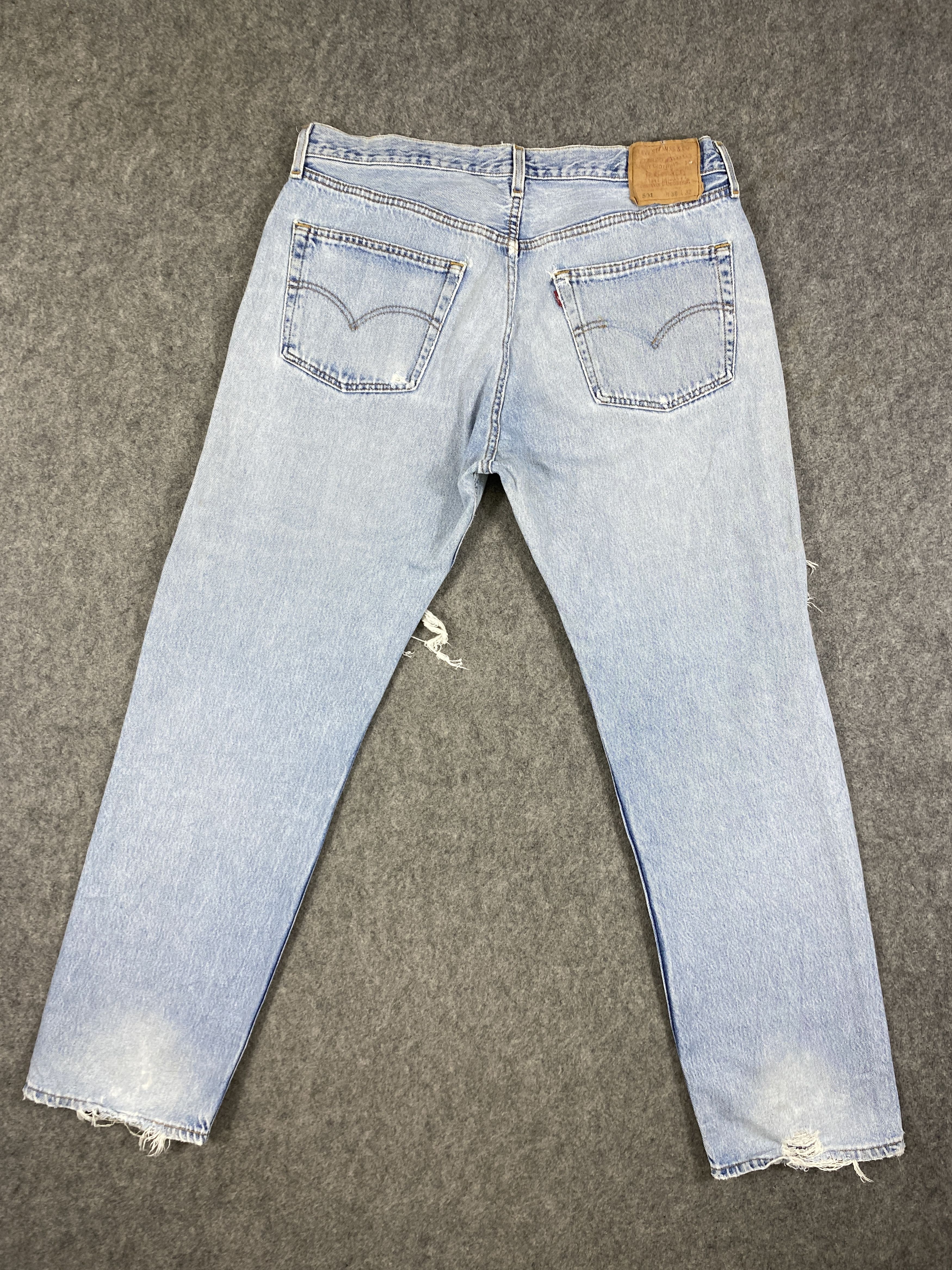 Japanese Brand Light Blue Wash Vintage Levi's 501 36x31.5 Denim -JN2350 Size US 36 / EU 52 - 2 Thumbnail