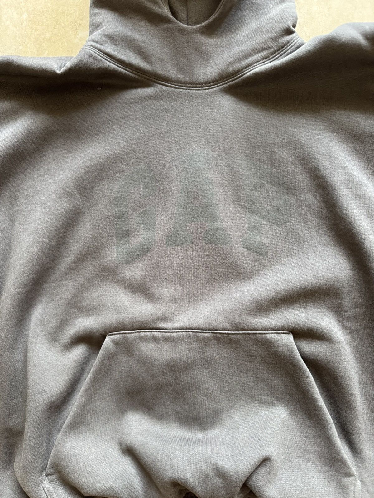 Balenciaga × Gap 2022 Yeezy Gap Engineered by Balenciaga Dove Hoodie Size US L / EU 52-54 / 3 - 7 Thumbnail