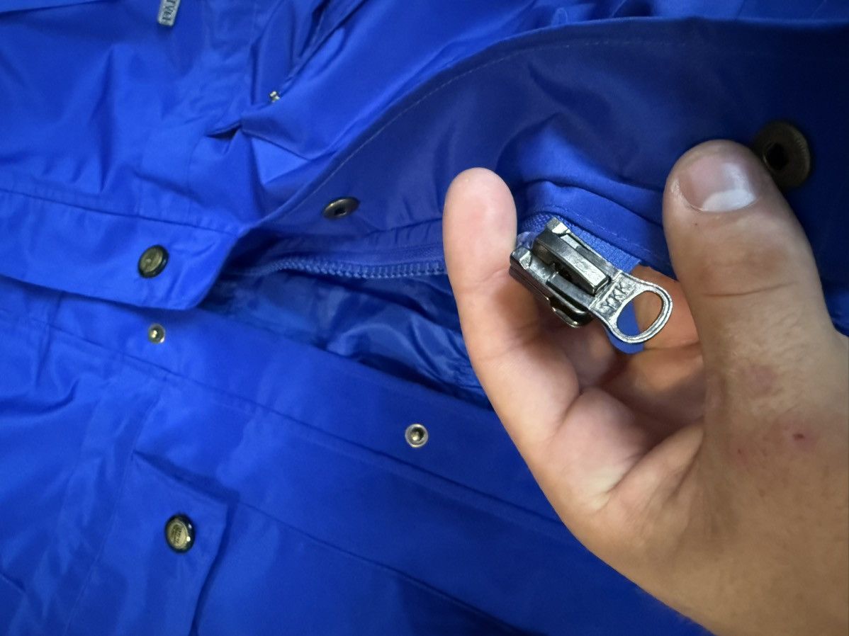 The North Face Vintage The North Face Vintage outdoor Jacket gore tex Size US M / EU 48-50 / 2 - 5 Thumbnail