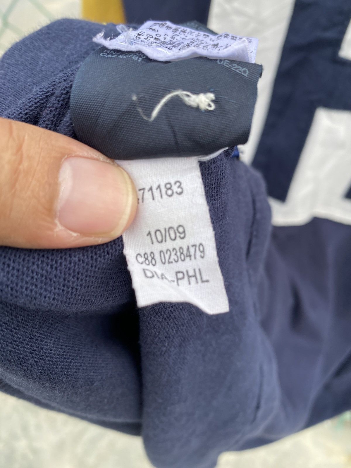 Tommy Hilfiger Vintage Tommy Hilfiger sun faded polo rugby Size US L / EU 52-54 / 3 - 11 Thumbnail