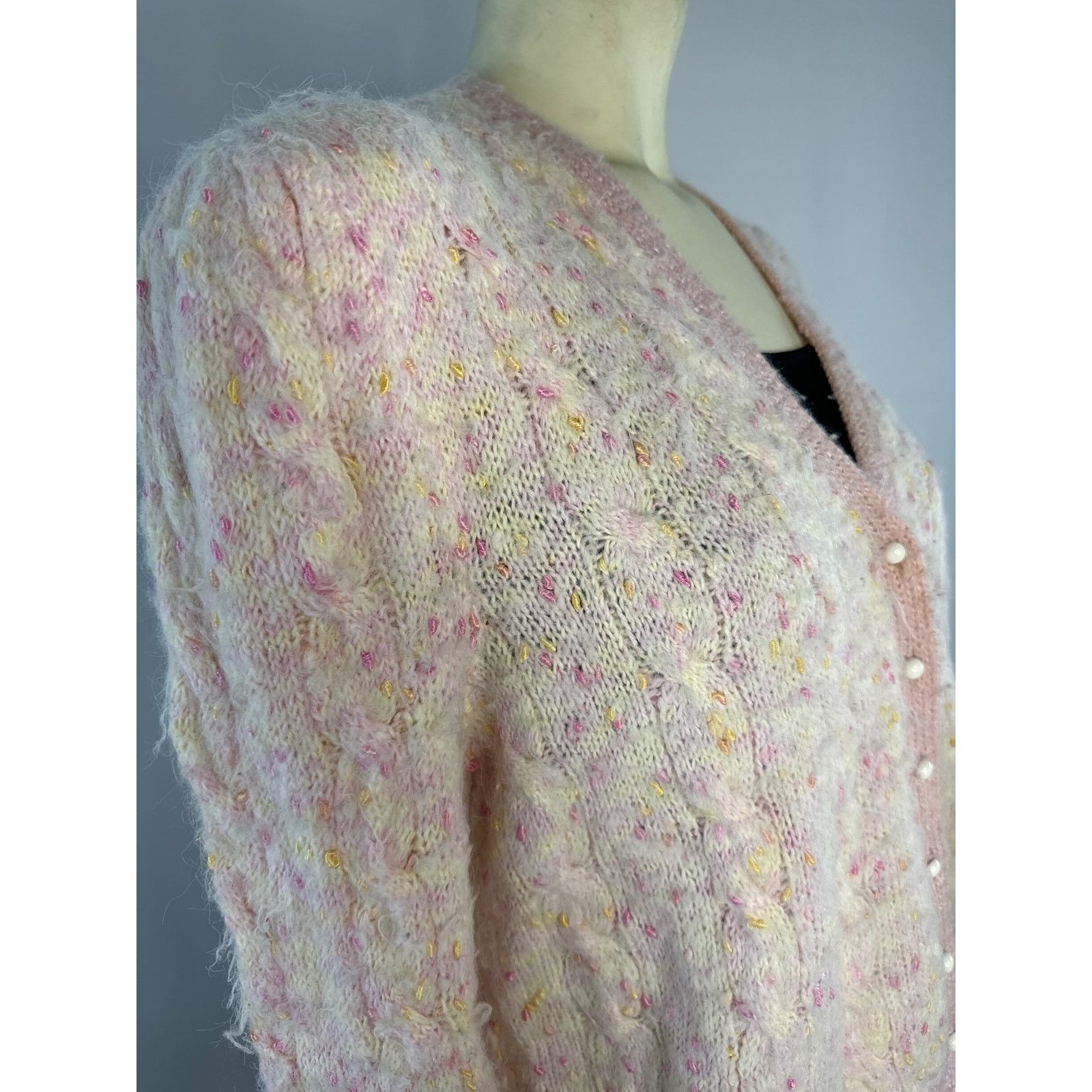 Vintage American vtg hand knit Mohair cardigan pink size medium Size M / US 6-8 / IT 42-44 - 11 Thumbnail