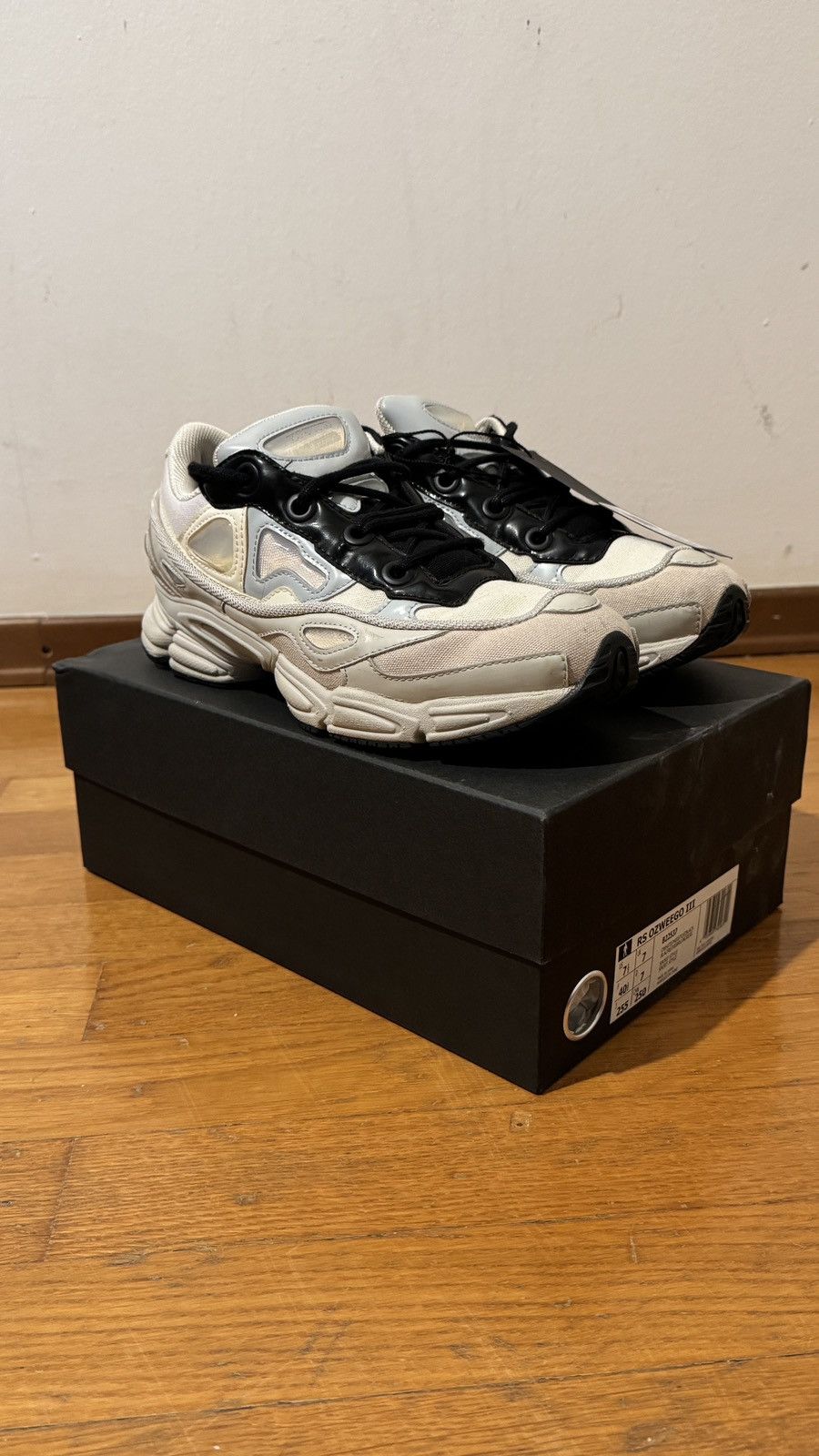 Adidas × Raf Simons Adidas x Raf Simons Ozweego Size US 7.5 / EU 40-41 - 1 Thumbnail
