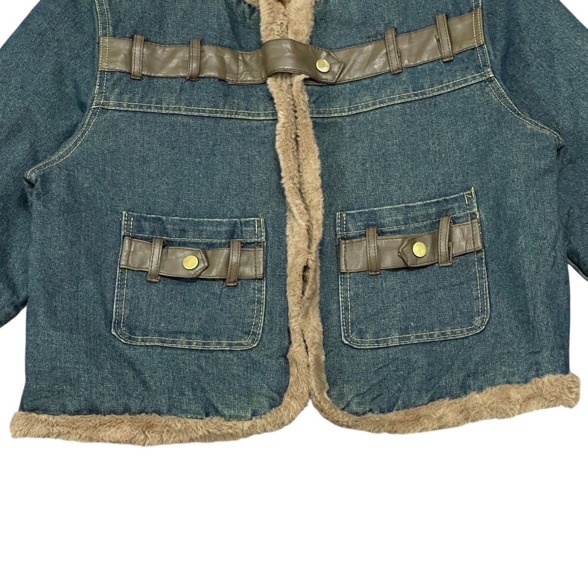 Japanese Brand Vintage Faux Fur Trimmed Denim Jacket — Leather Straps Size L / US 10 / IT 46 - 7 Thumbnail