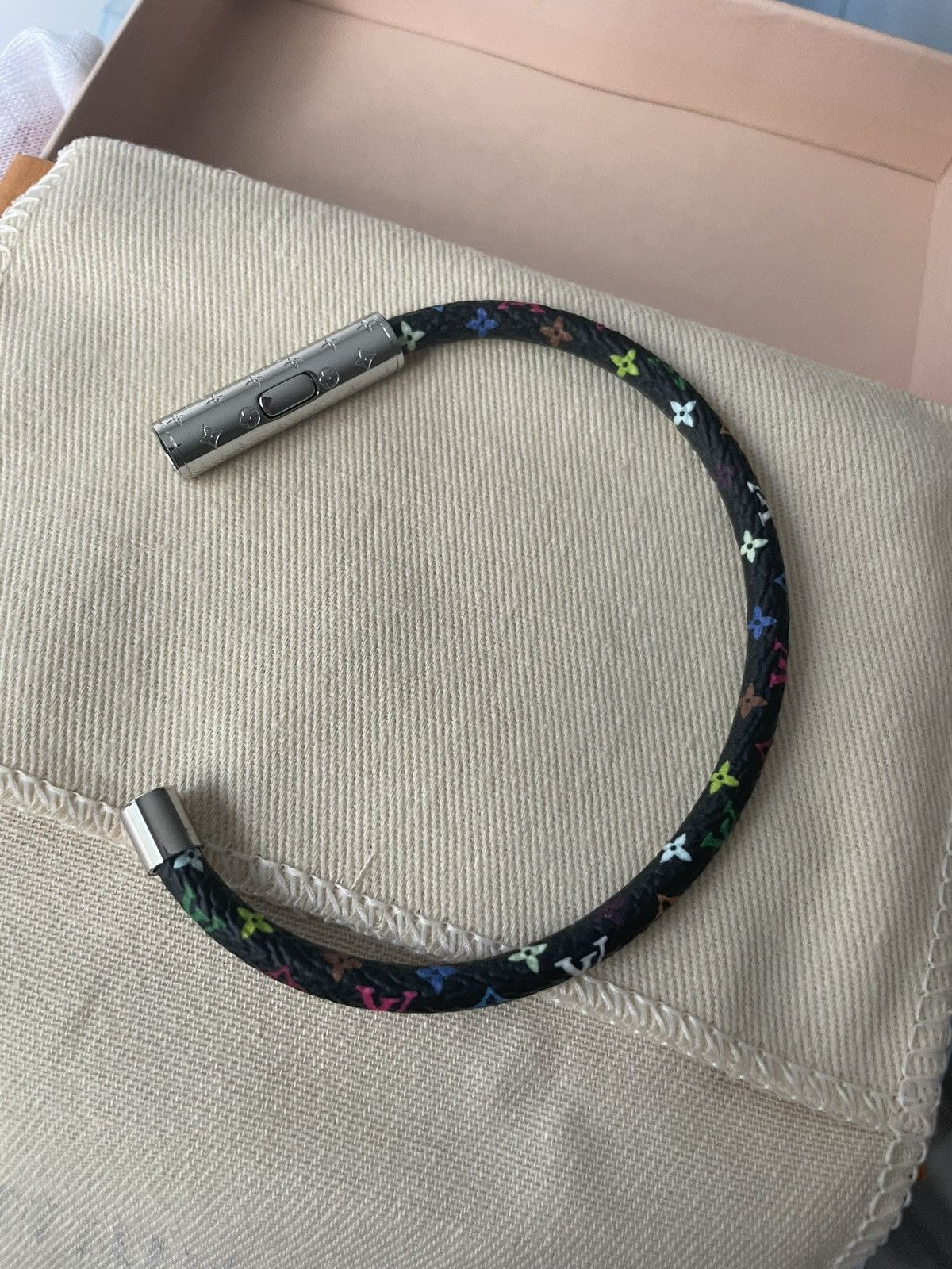 Louis Vuitton × Takashi Murakami Louis Vuitton x Takashi Murakami LV Confidential Bracelet Size ONE SIZE - 6 Thumbnail