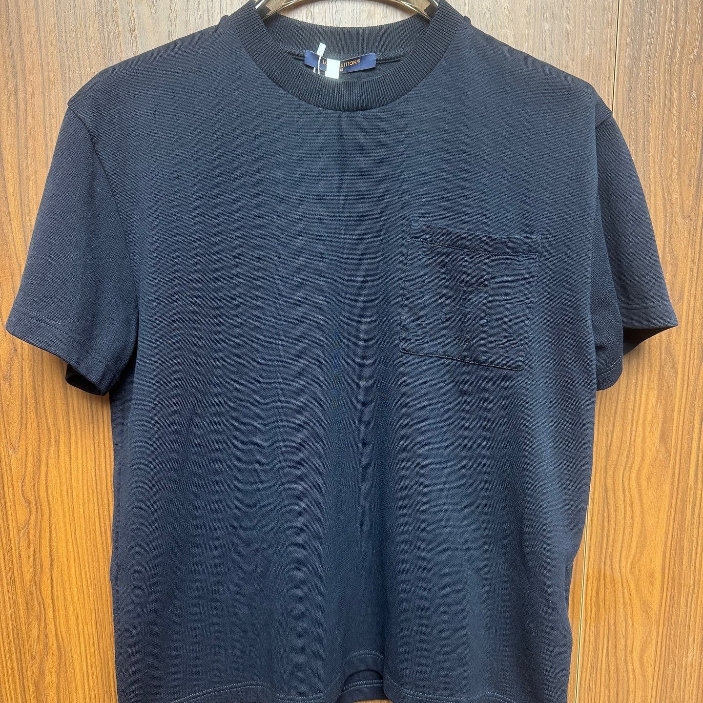 Louis Vuitton Louis Vuitton Monogram Pocket T-Shirt Size M Size US M / EU 48-50 / 2 - 1 Thumbnail