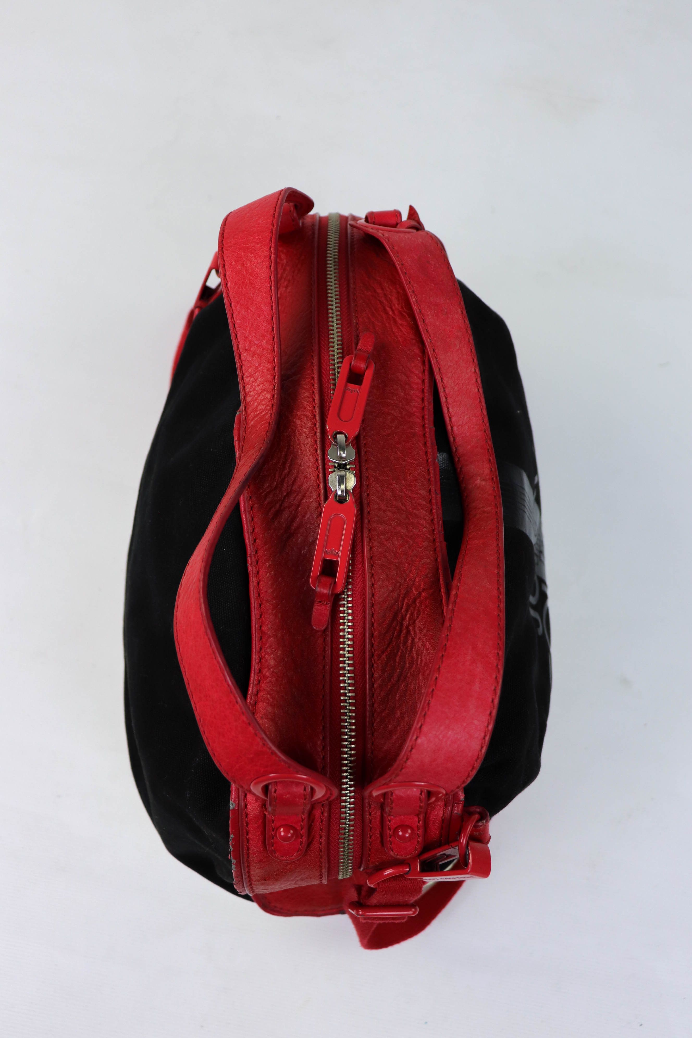 Juicy Couture Y2K 00s Vintage Juicy Couture Black/Red Crossbody Bag Size ONE SIZE - 7 Thumbnail