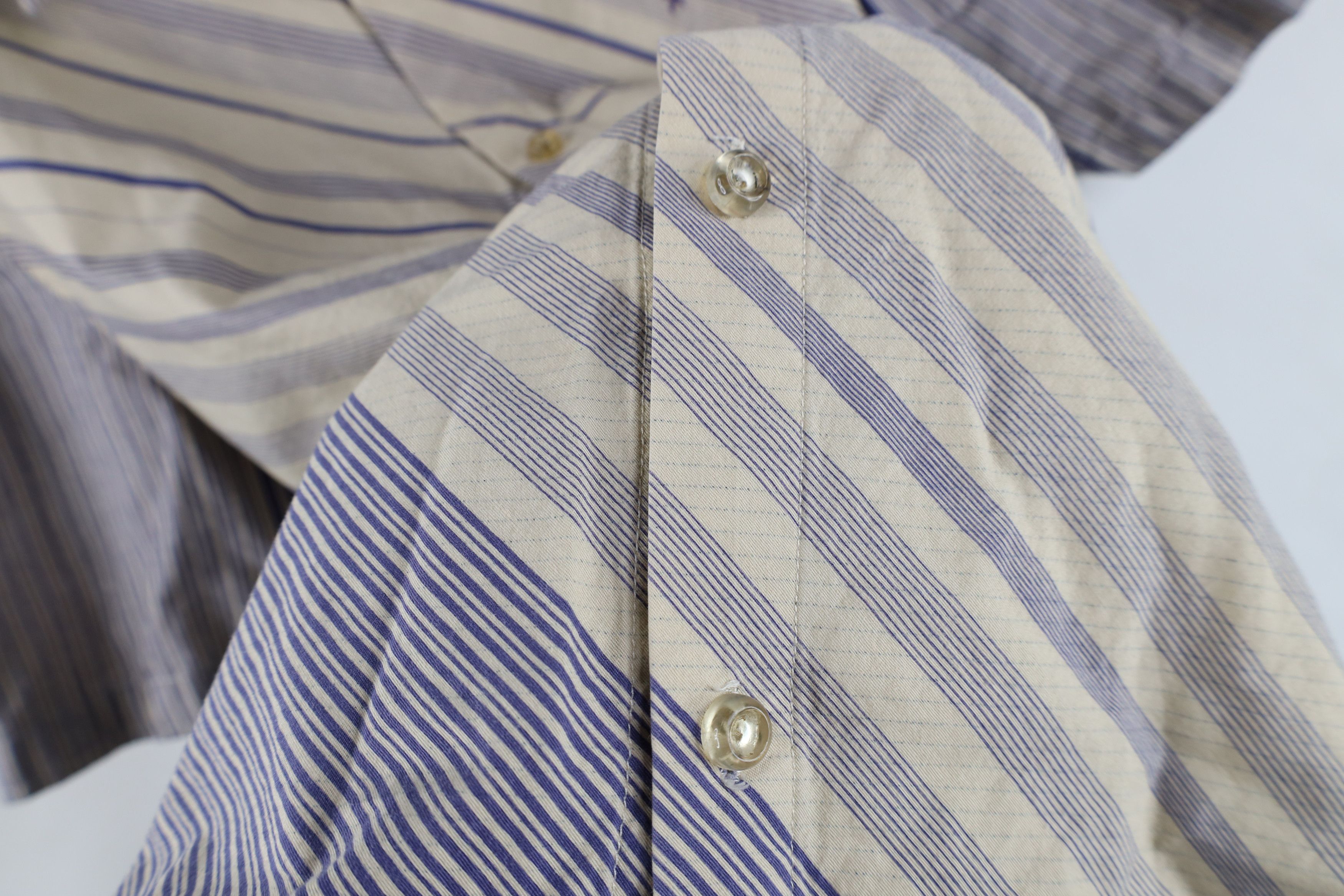 Vintage Vintage 90s Streetwear Block Short Sleeve Button Shirt Size US L / EU 52-54 / 3 - 6 Thumbnail