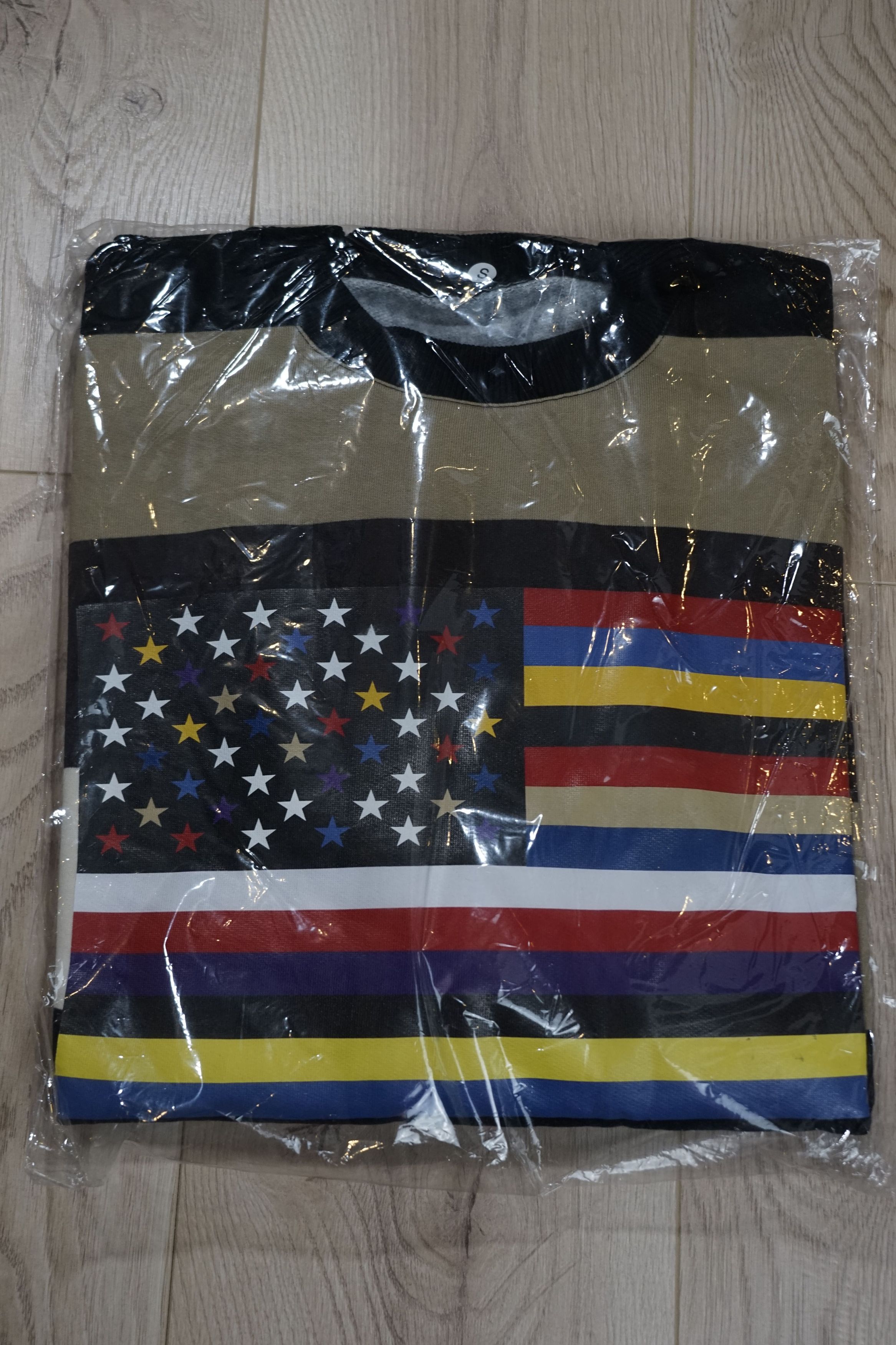 Givenchy SS14 TISCI Runway Multi Strip Flag Oversized Sweat RRP $795 Size US S / EU 44-46 / 1 - 6 Thumbnail
