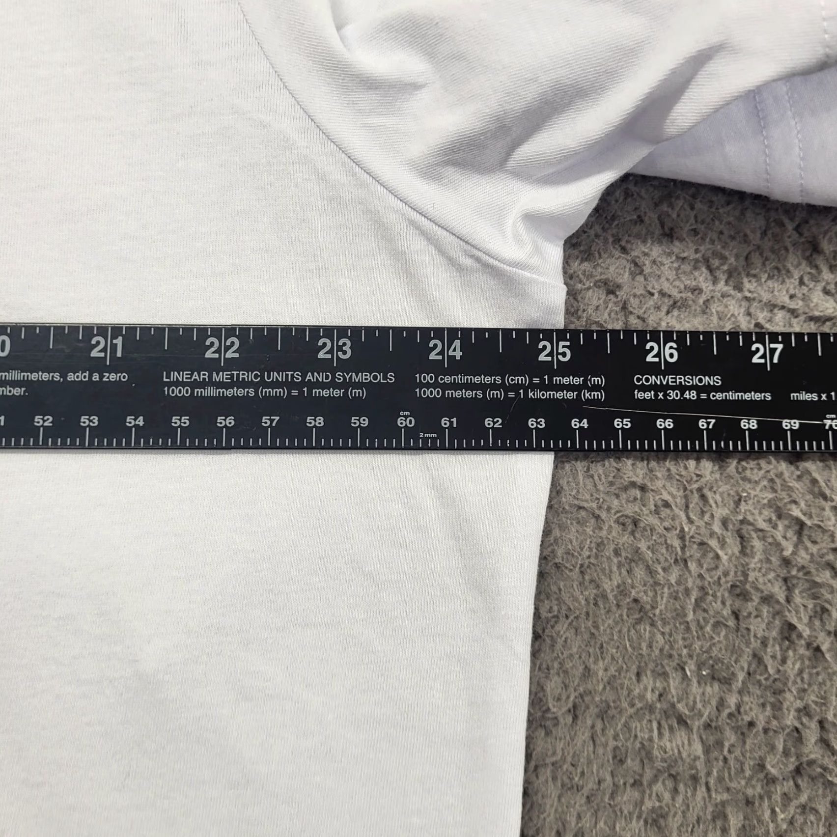 TravisMathew Travis Mathew T-Shirt Men's XXL White Jurassic Canyon Graphic Golf Short Sleeve Shirt Mens White Travis Mathew T-Shirt Short Sleeve Golf Graphic Size US XXL / EU 58 / 5 - 5 Thumbnail