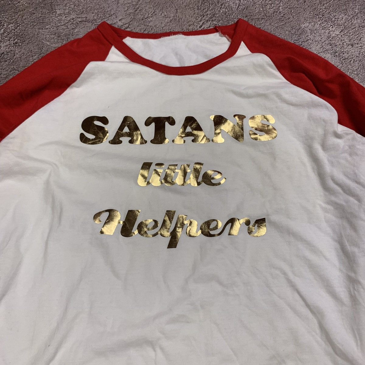 Vintage Vintage Y2K Raglan Graphic Tee Satan Helpers Humor Skate M Size US M / EU 48-50 / 2 - 2 Thumbnail