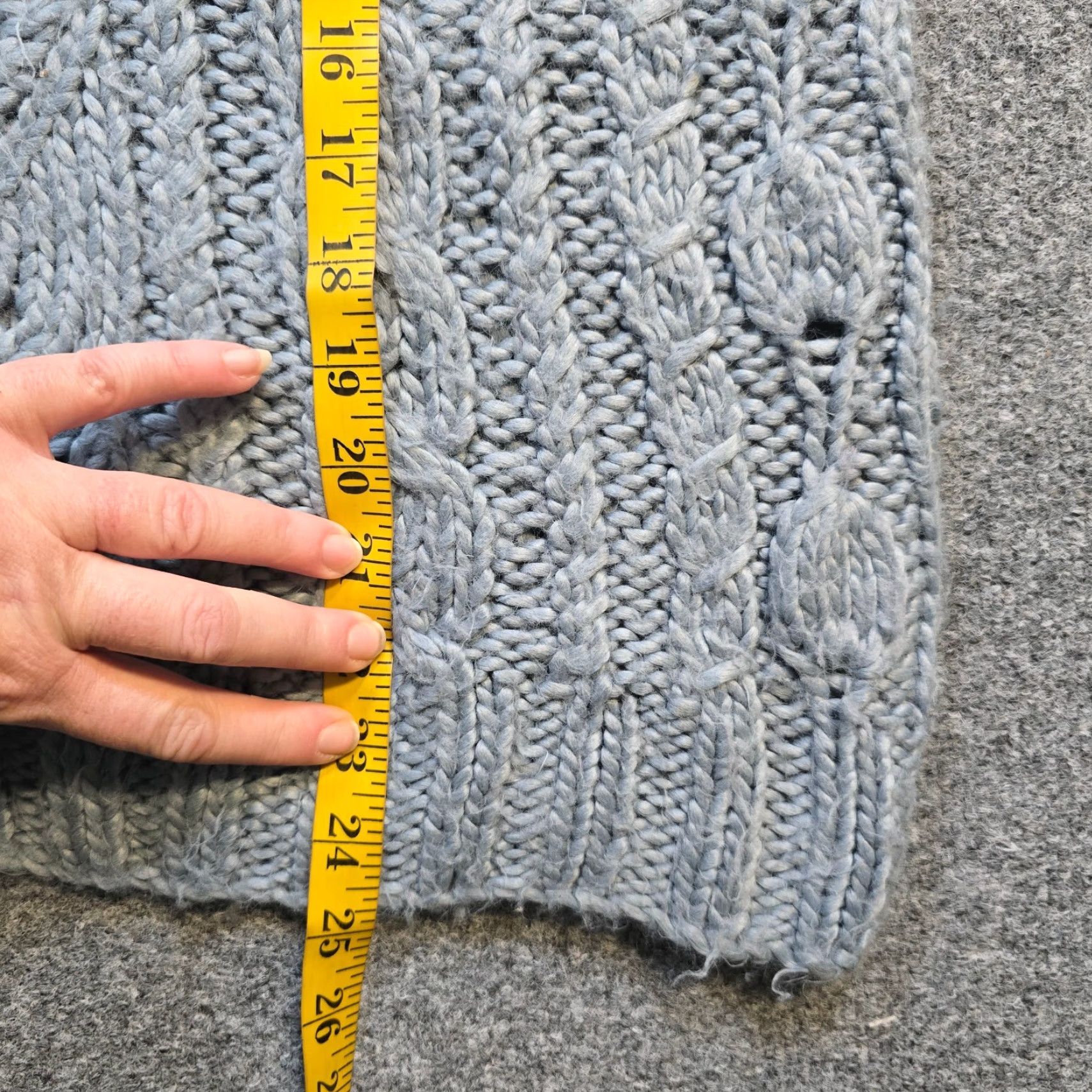Express VINTAGE Express Sweater Womens XL Gray Wool Blend Cable Knit Fisherman Pullover Womens Size XL / US 12-14 / IT 48-50 - 6 Thumbnail