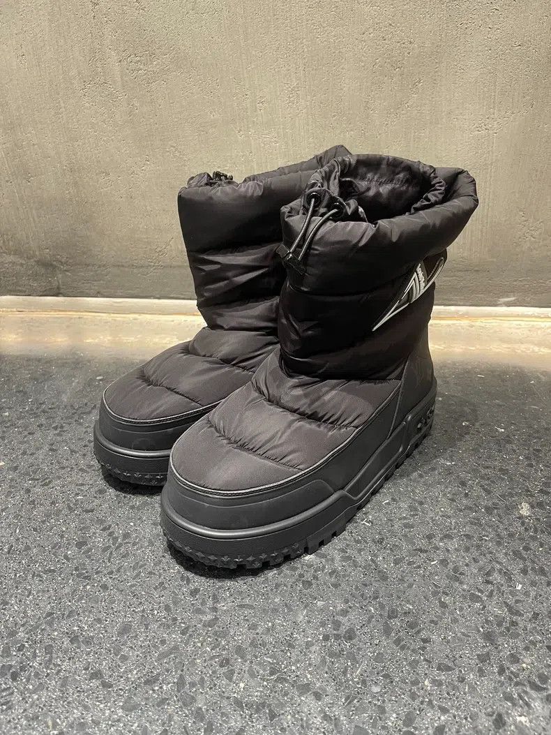 Louis Vuitton Louis Vuitton Snow Boots Men's Black Size US 9 / EU 42 - 1 Thumbnail