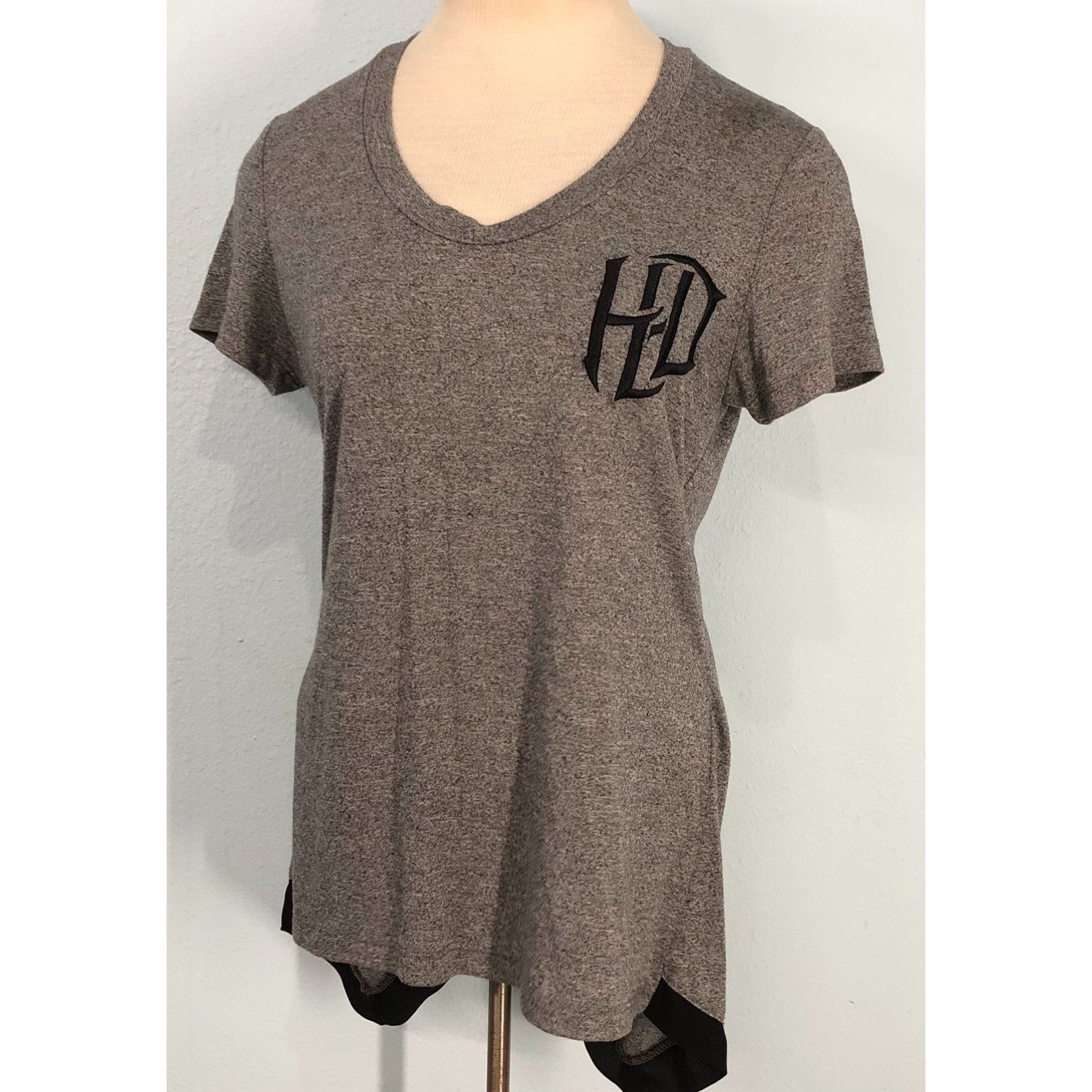 Harley Davidson Harley-Davidson Womens Gray High-Low Hem T-Shirt Size S/M Size S / US 4 / IT 40 - 1 Thumbnail