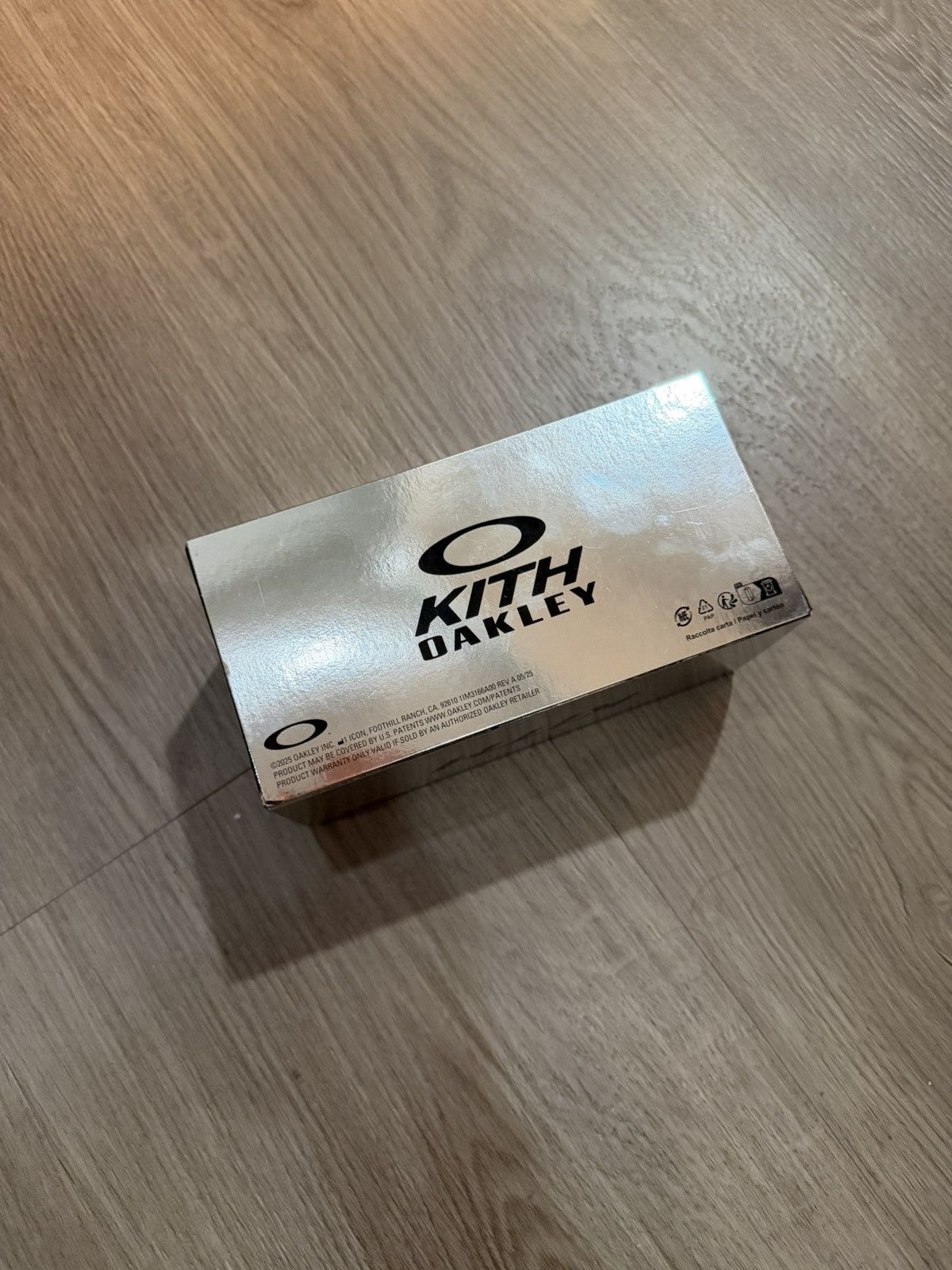 Oakley Kith Cyber Dyno