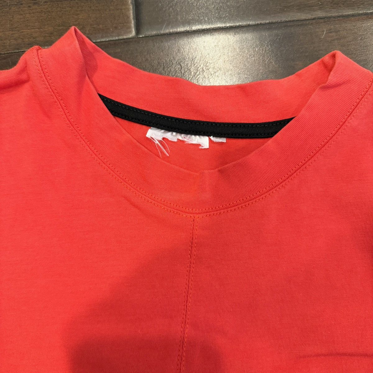 Helmut Lang Helmut Lang Red Logo T-Shirt Size US M / EU 48-50 / 2 - 4 Thumbnail