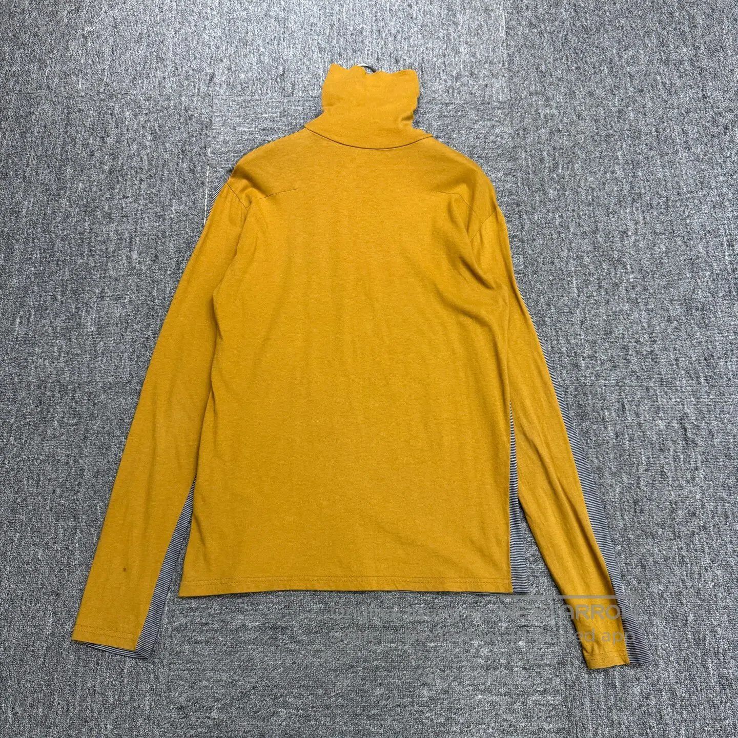 Dior Dior Long-sleeved piece with front and back seams| Size XS / US 0-2 / IT 36-38 - 1 Thumbnail