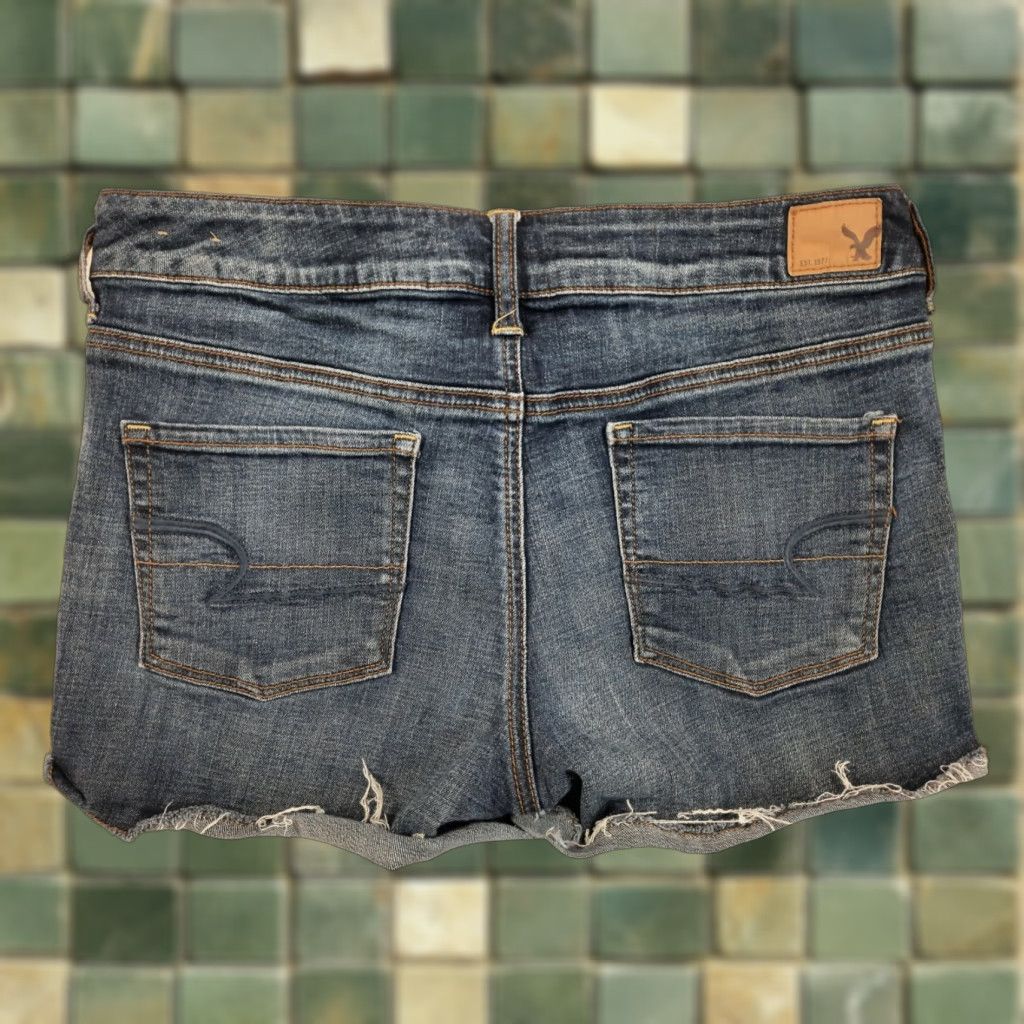 American Eagle Outfitters VINTAGE American Eagle Super Stretch Cuffed Jean Denim Shorts Dark Wash Size 8 Women Low Rise 7.5 Inseam 3 cuffed Women Size 30" / US 8 / IT 44 - 1 Thumbnail