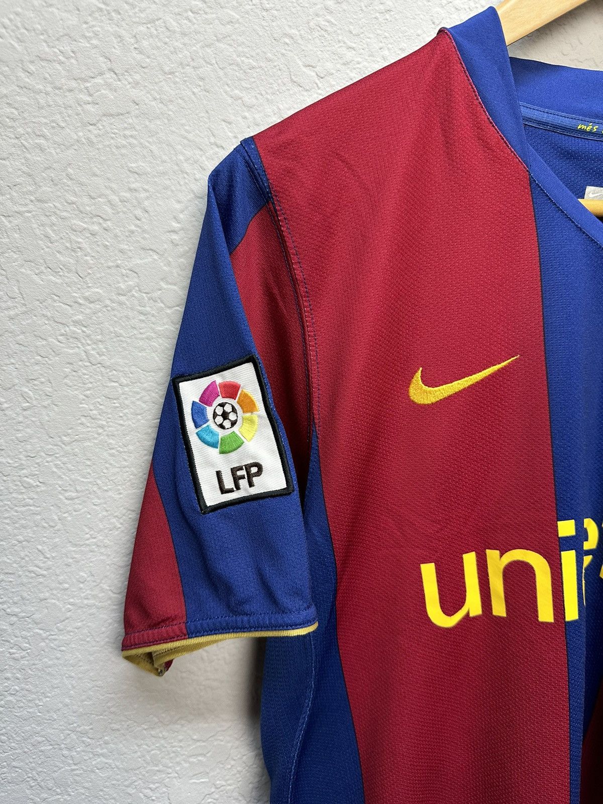 Vintage Vintage Nike Barcelona 2007 2008 Football Soccer Jersey Size US S / EU 44-46 / 1 - 4 Thumbnail