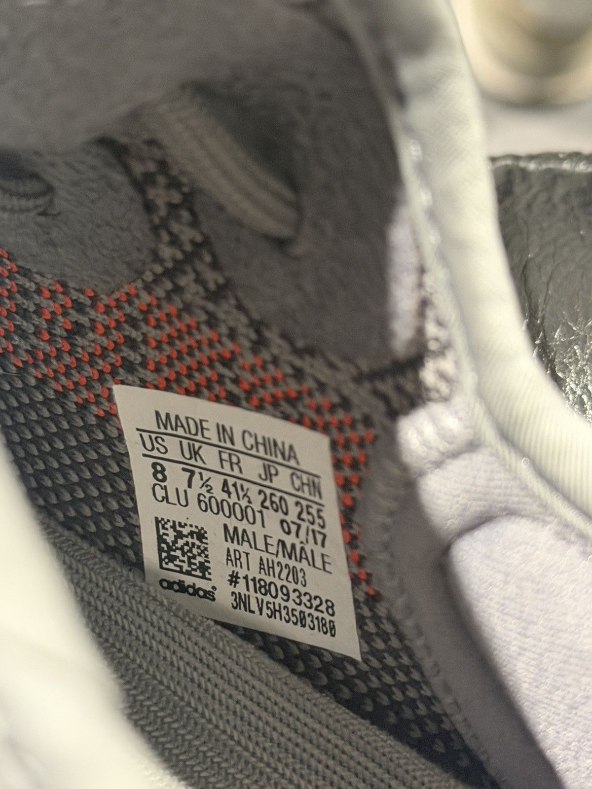 Yeezy YEEZY beluga 2.0 Size US 8 / EU 41 - 6 Thumbnail