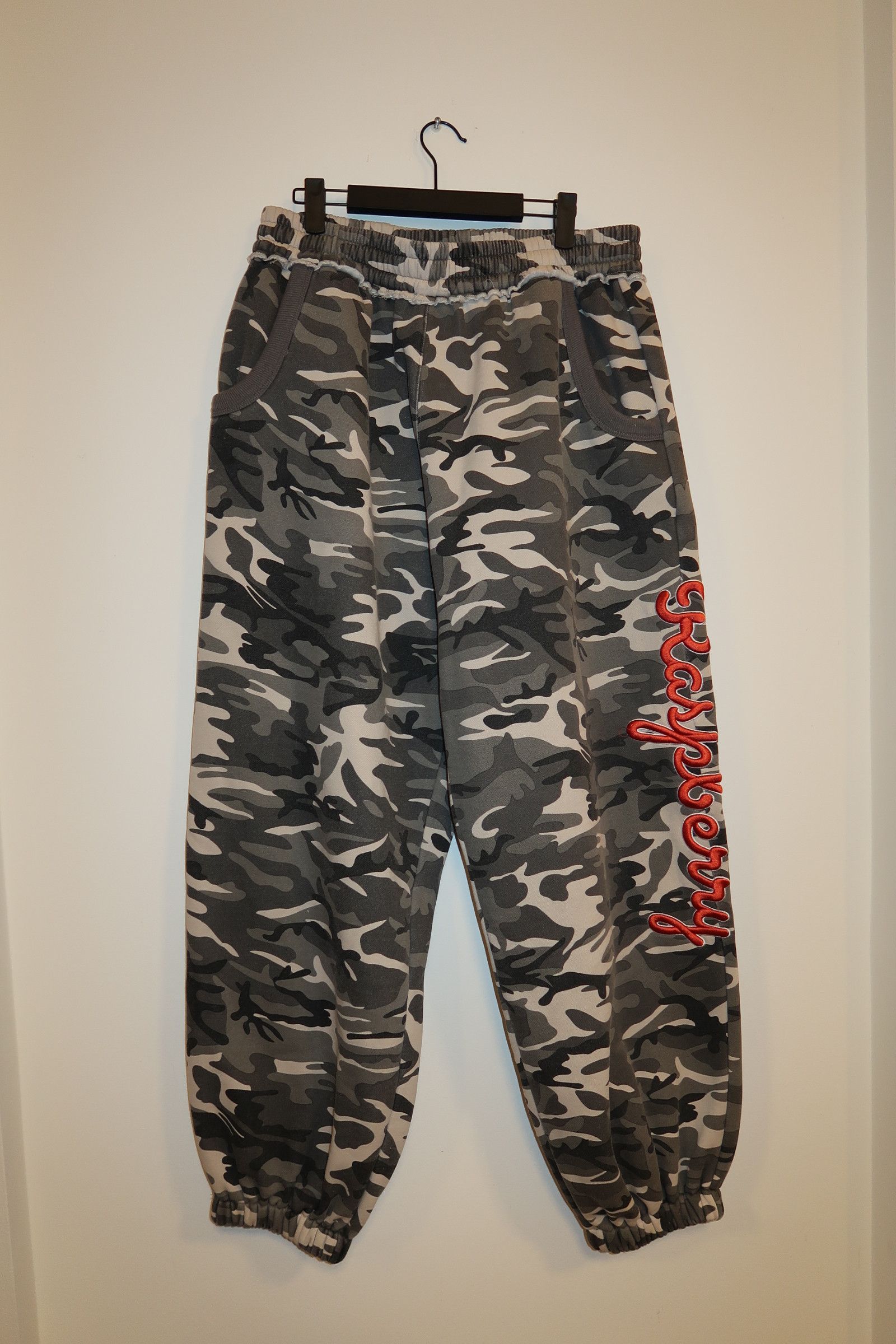 The GV Gallery GV Gallery Snow Camo Sweats Size US 34 / EU 50 - 1 Thumbnail