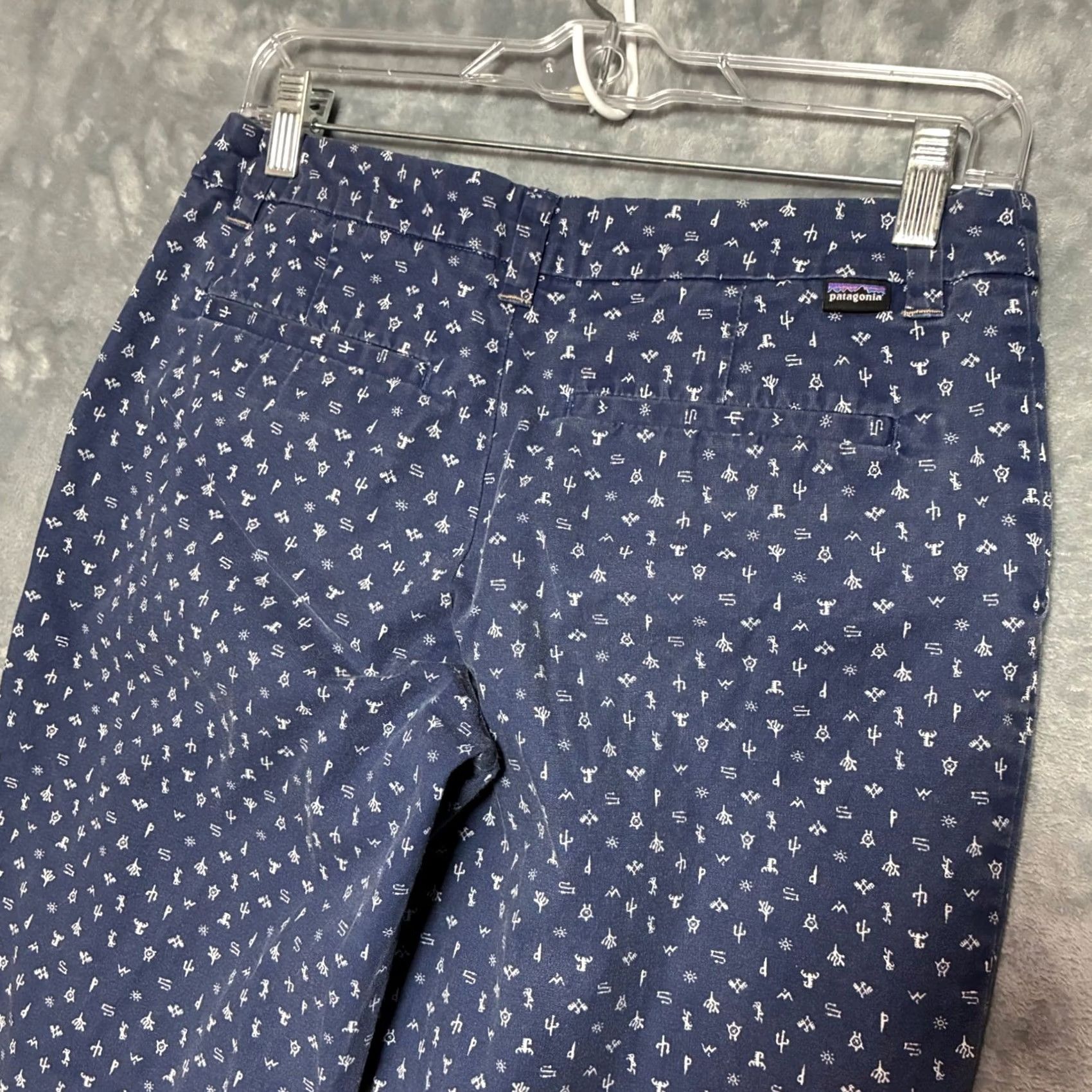 Patagonia Patagonia Common Threads Organic Cotton Aztec Crop Pants Women's 4 Blue Size 27" / US 4 / IT 40 - 6 Thumbnail