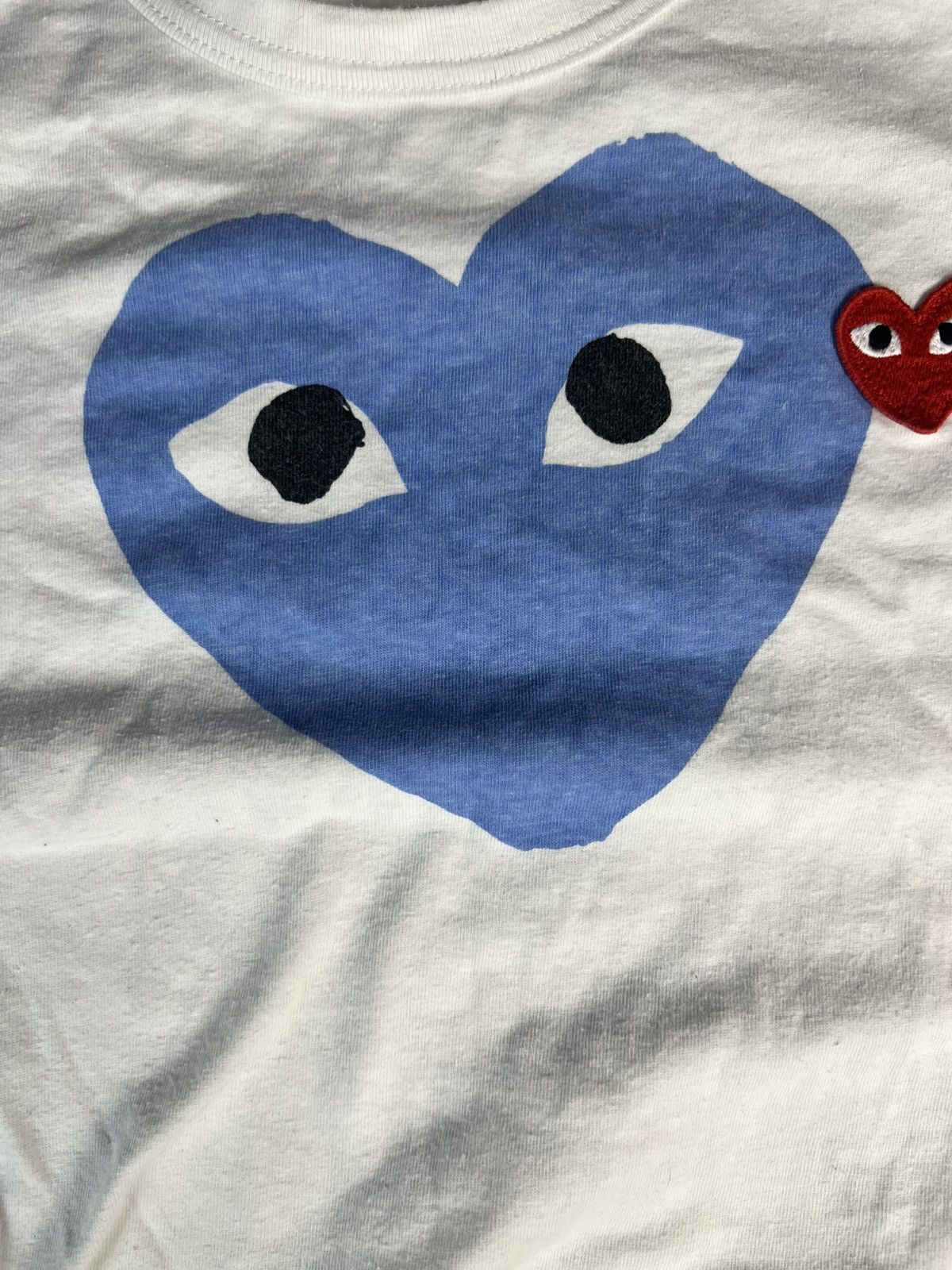Comme des Garcons Comme des Garçons PLAY Heart T-Shirt (Blue/Red) – Size L Size US L / EU 52-54 / 3 - 3 Thumbnail