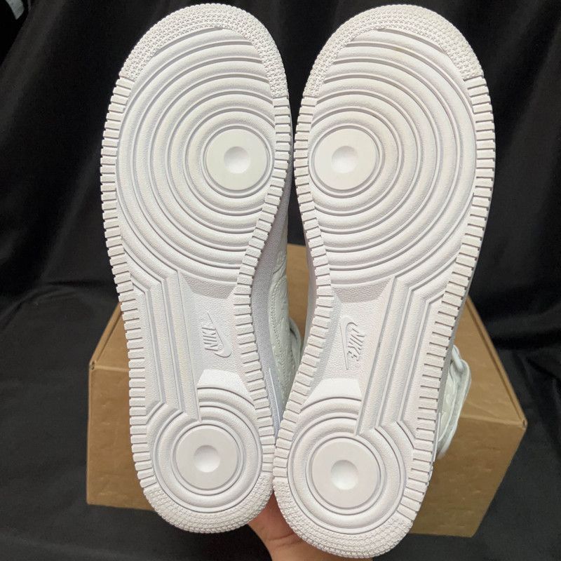 Louis Vuitton Nike x Louis Vuitton Stylish Air Force 1 Sneakers -2505 Size US 10.5 / EU 43-44 - 3 Thumbnail